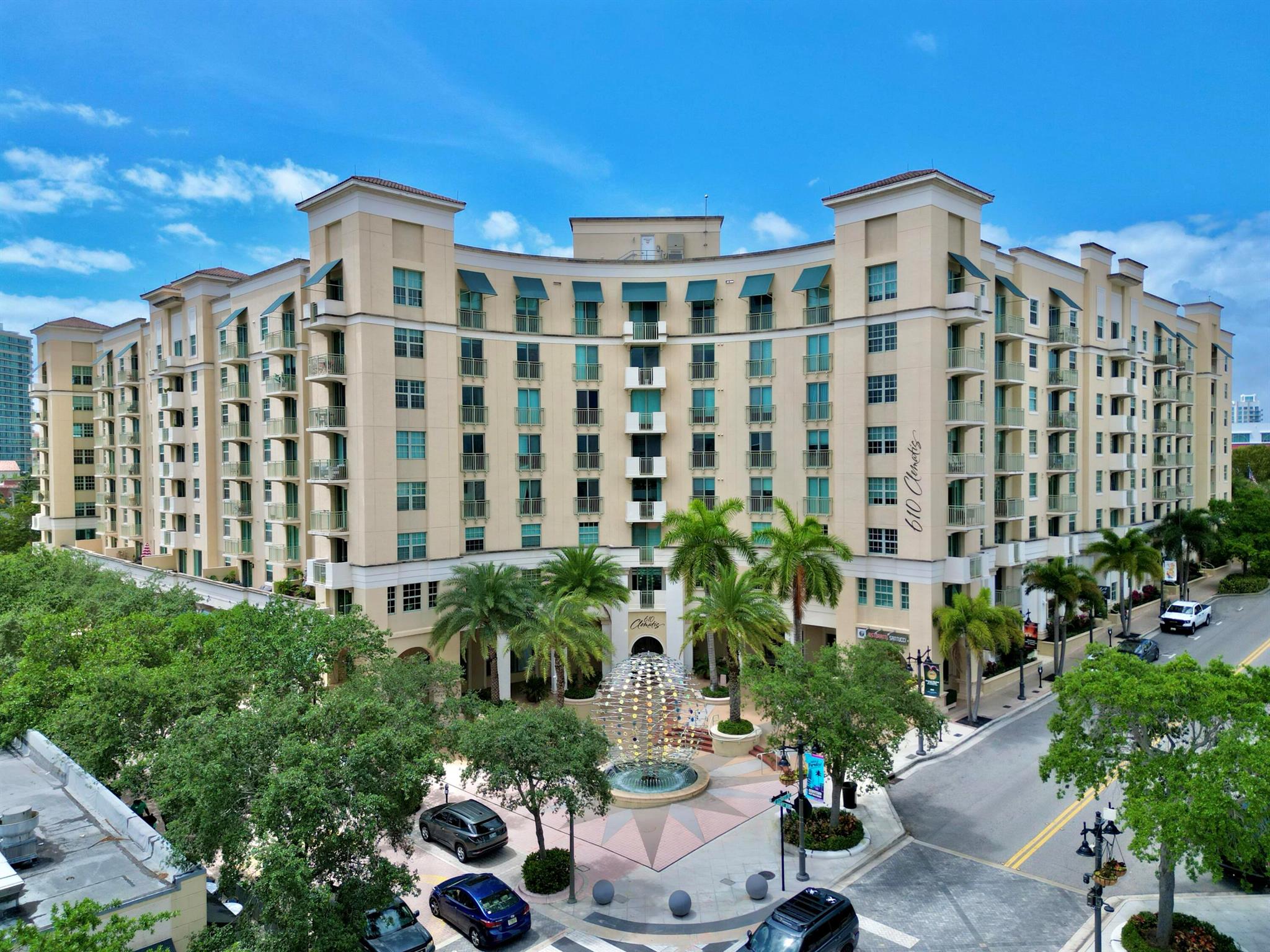 610 Clematis Street 309
