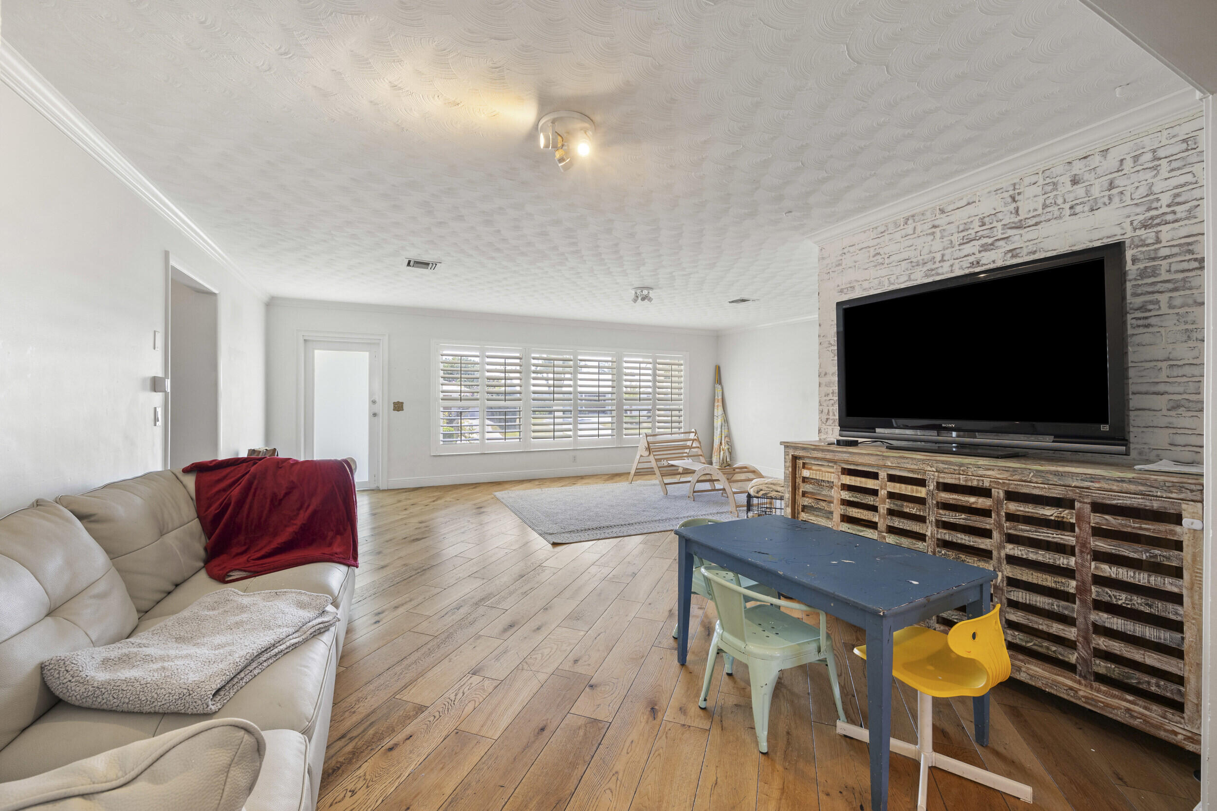 413 Oyster Road