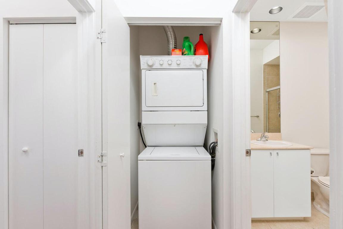 1551 N Flagler Dr Unit Drive Uph 2 (Annual Or Seasonal