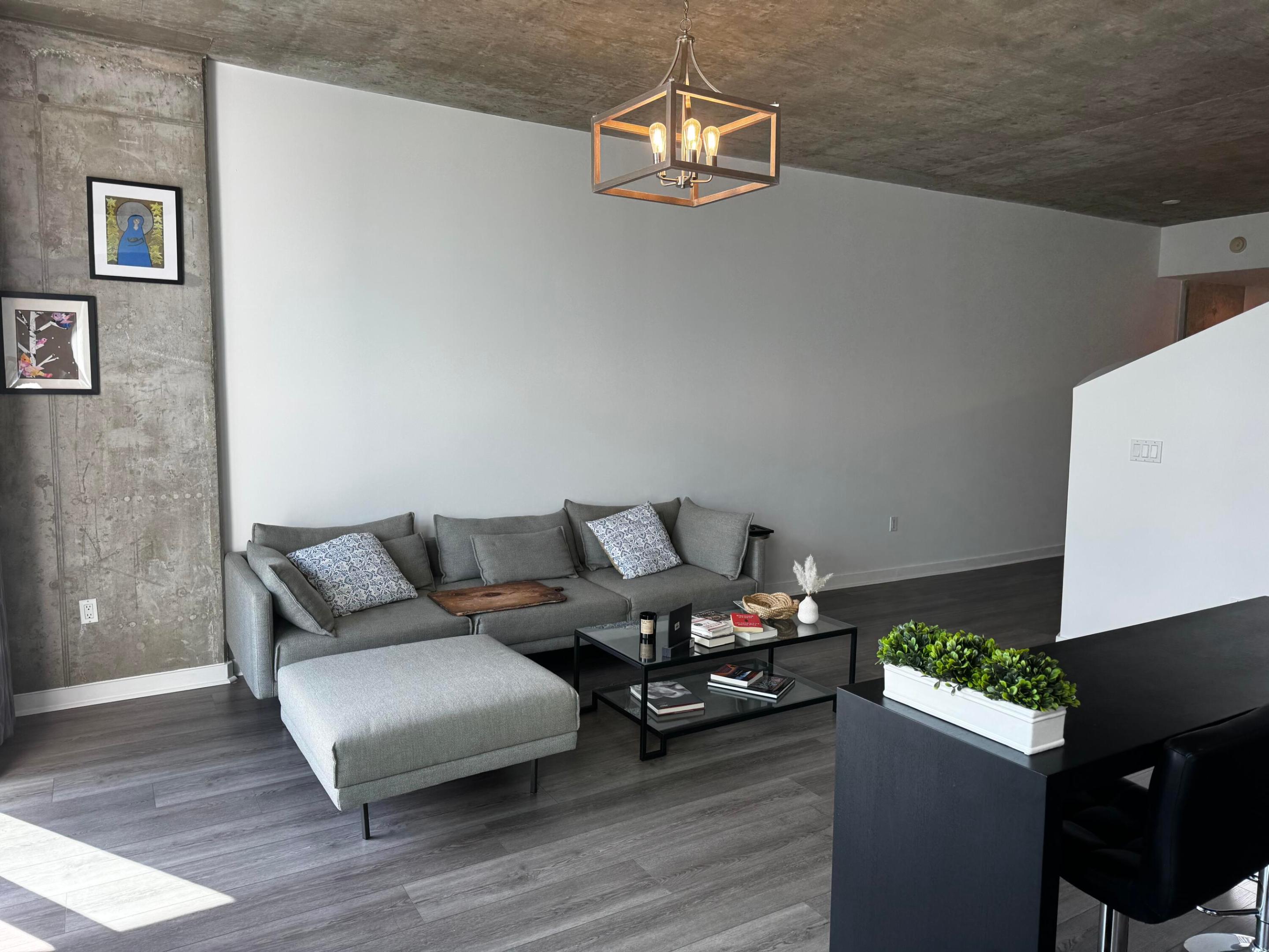 300 S Australian Avenue 716