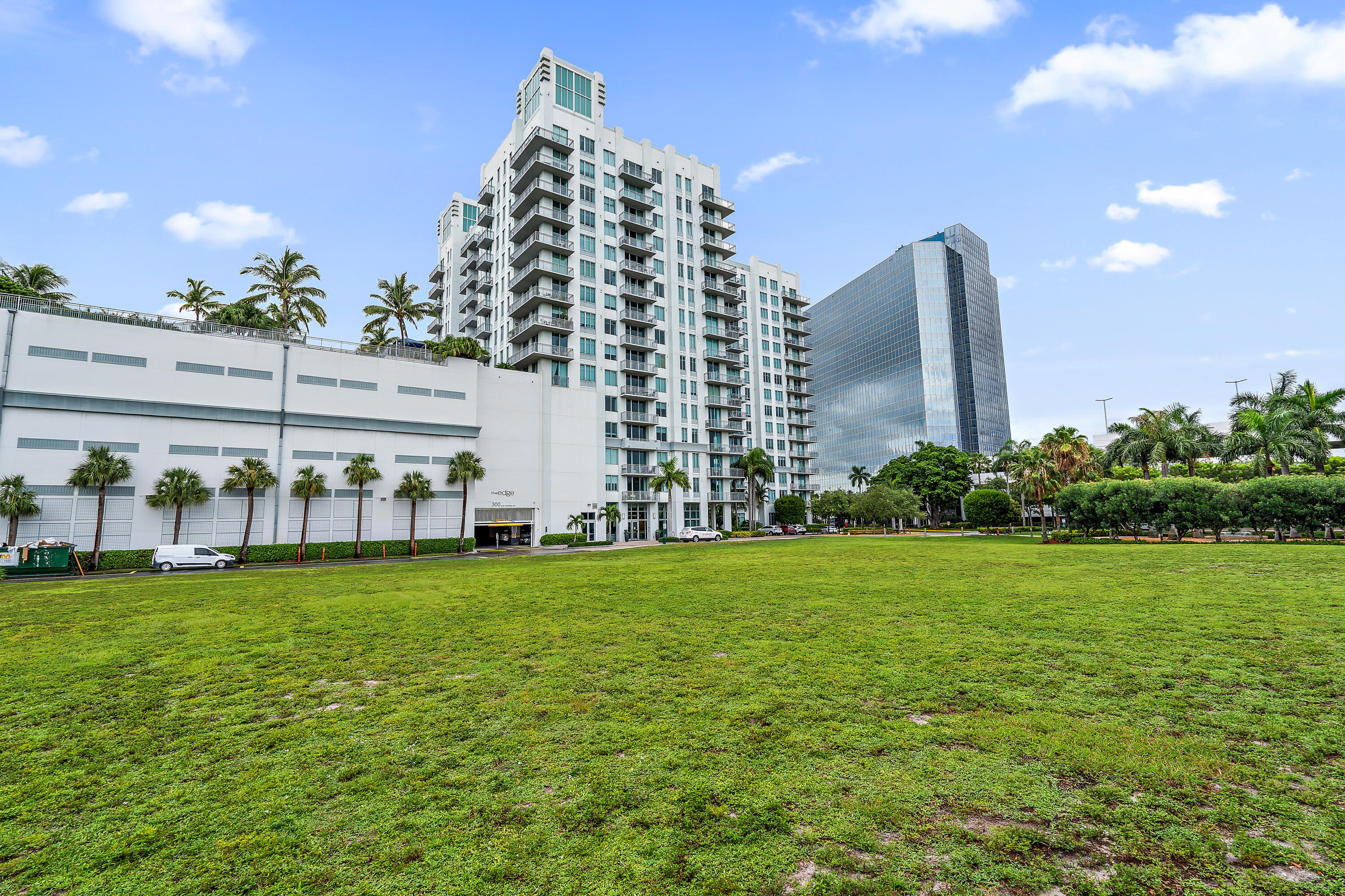 300 S Australian Avenue 716