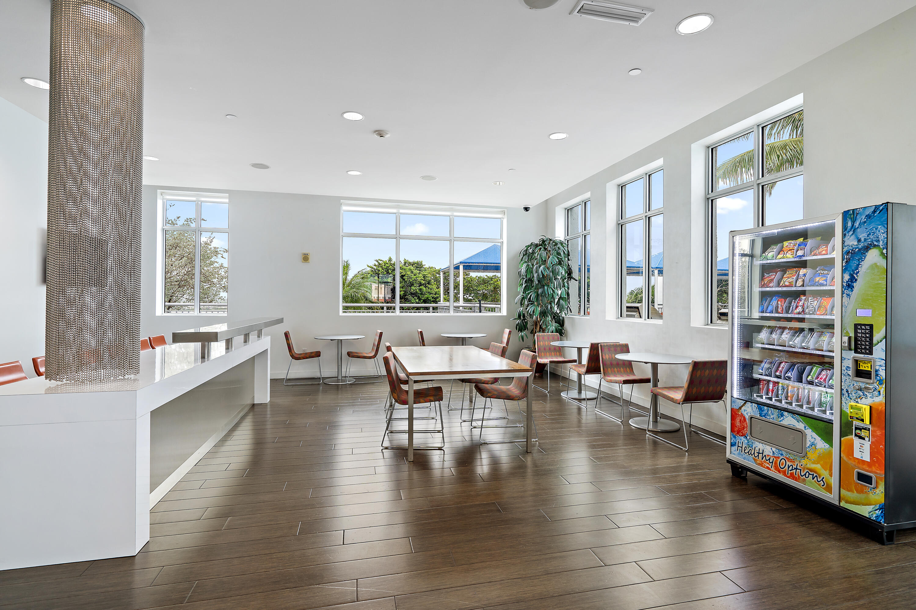 300 S Australian Avenue 716