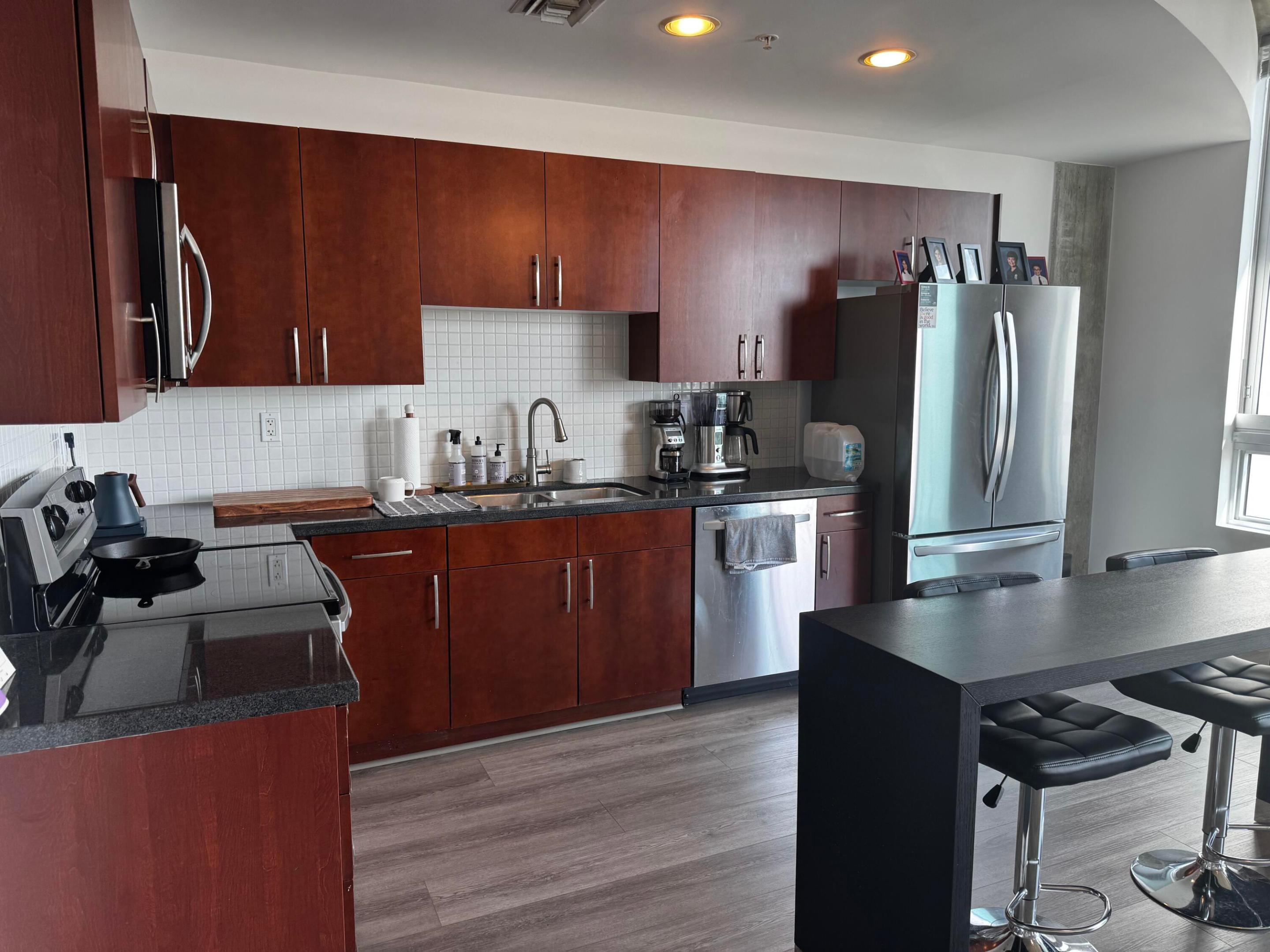300 S Australian Avenue 716