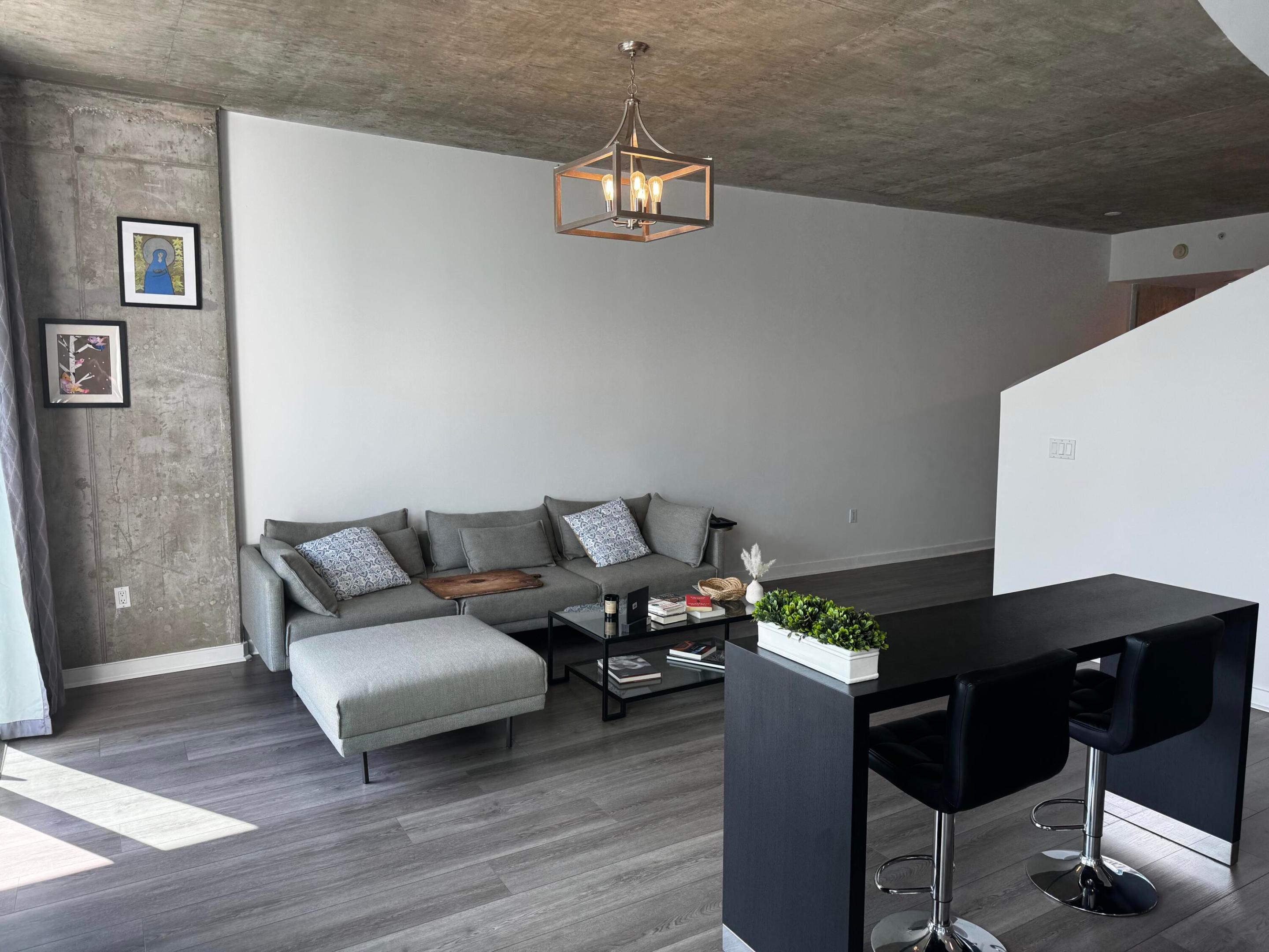 300 S Australian Avenue 716