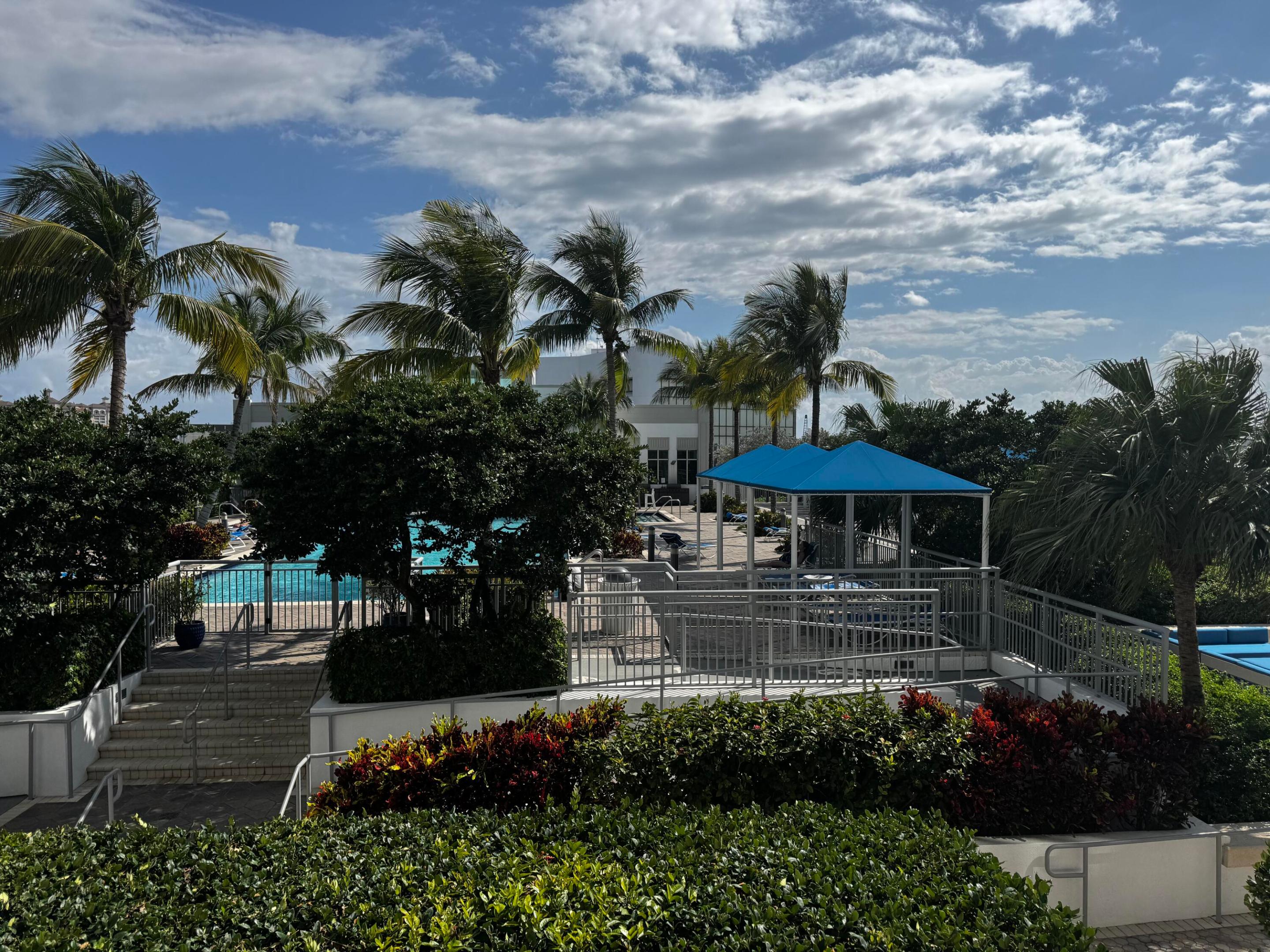 300 S Australian Avenue 716