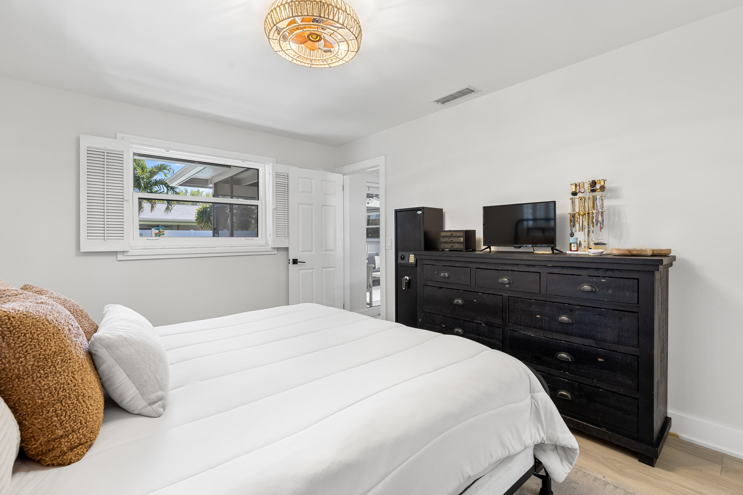 4256 Gardenia Drive