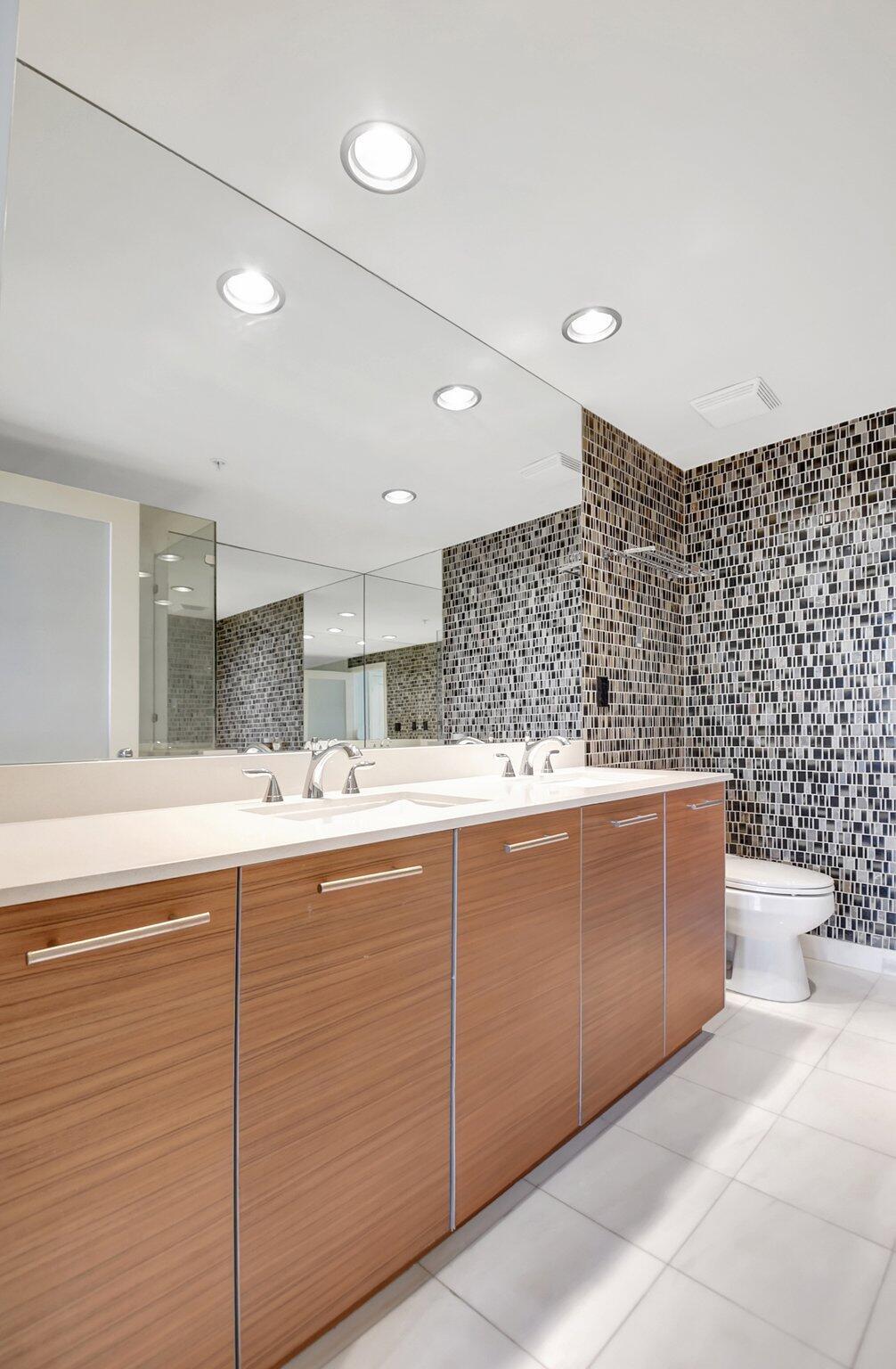 480 Hibiscus Street 736