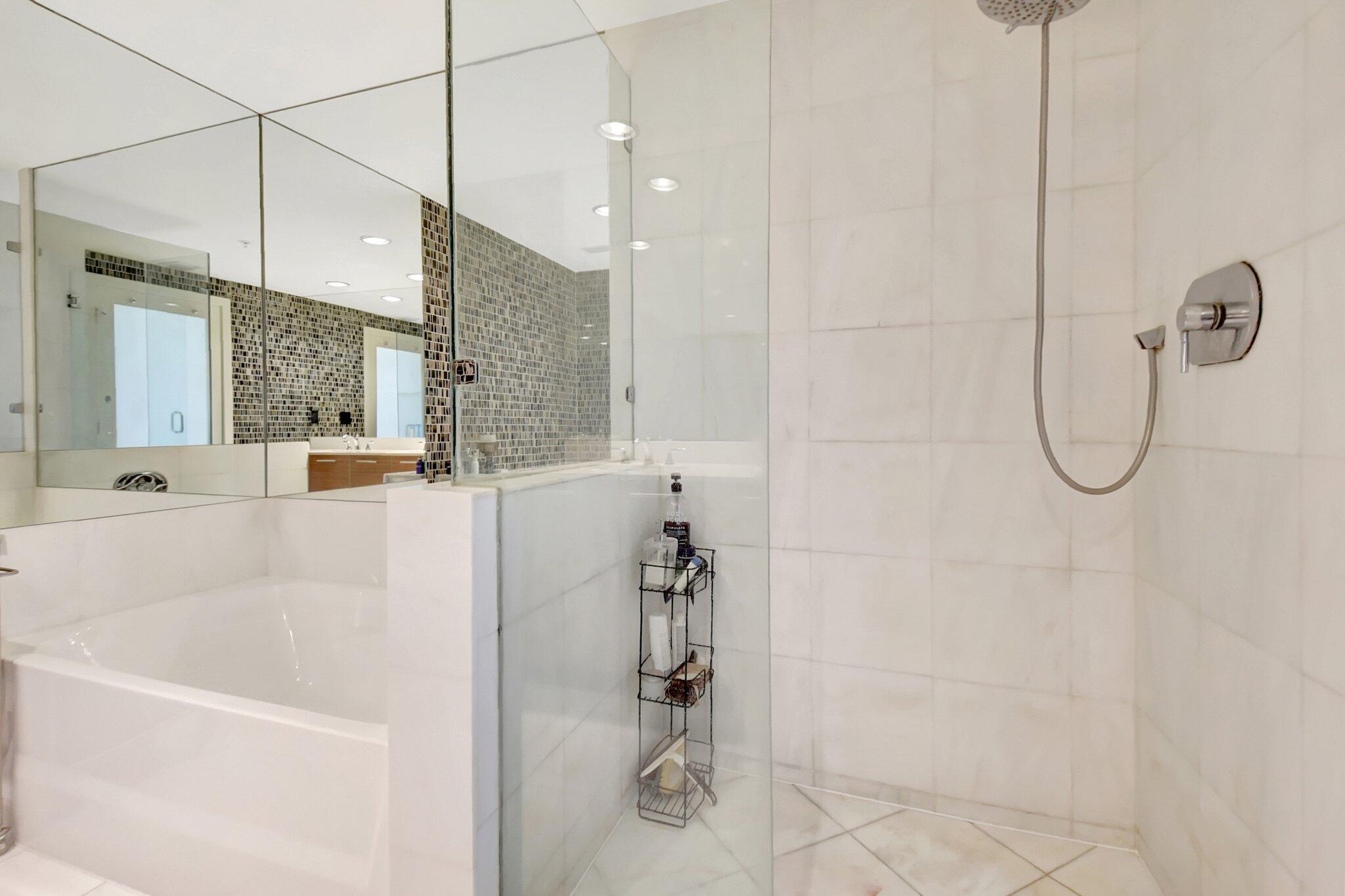 480 Hibiscus Street 736