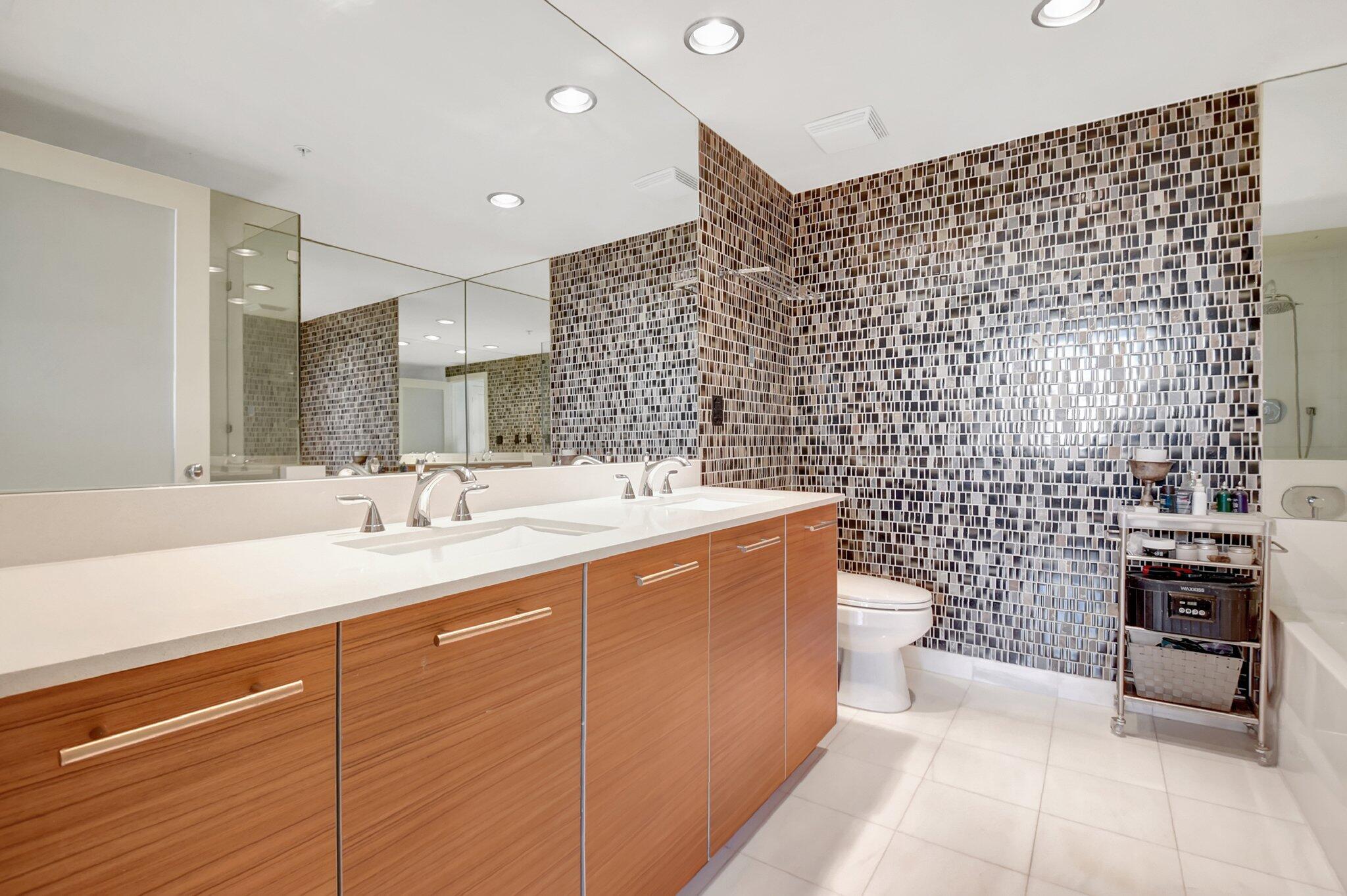 480 Hibiscus Street 736