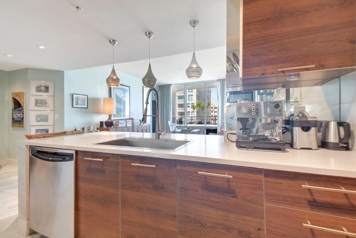 480 Hibiscus Street 736