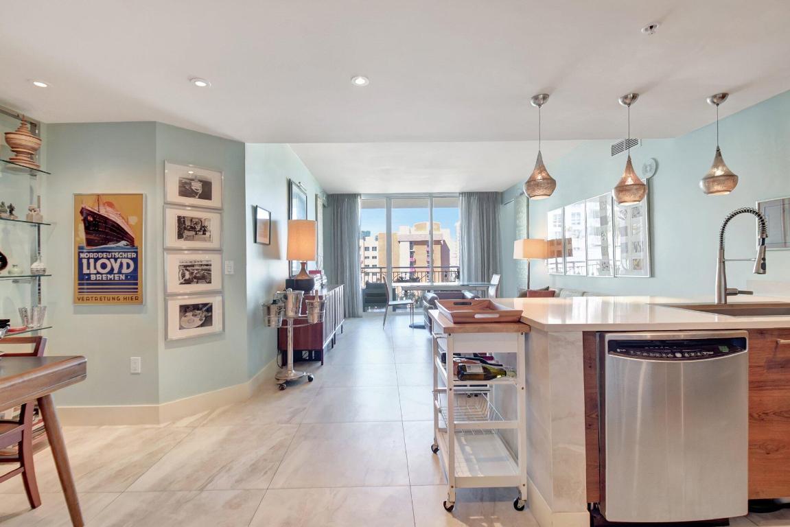 480 Hibiscus Street 736