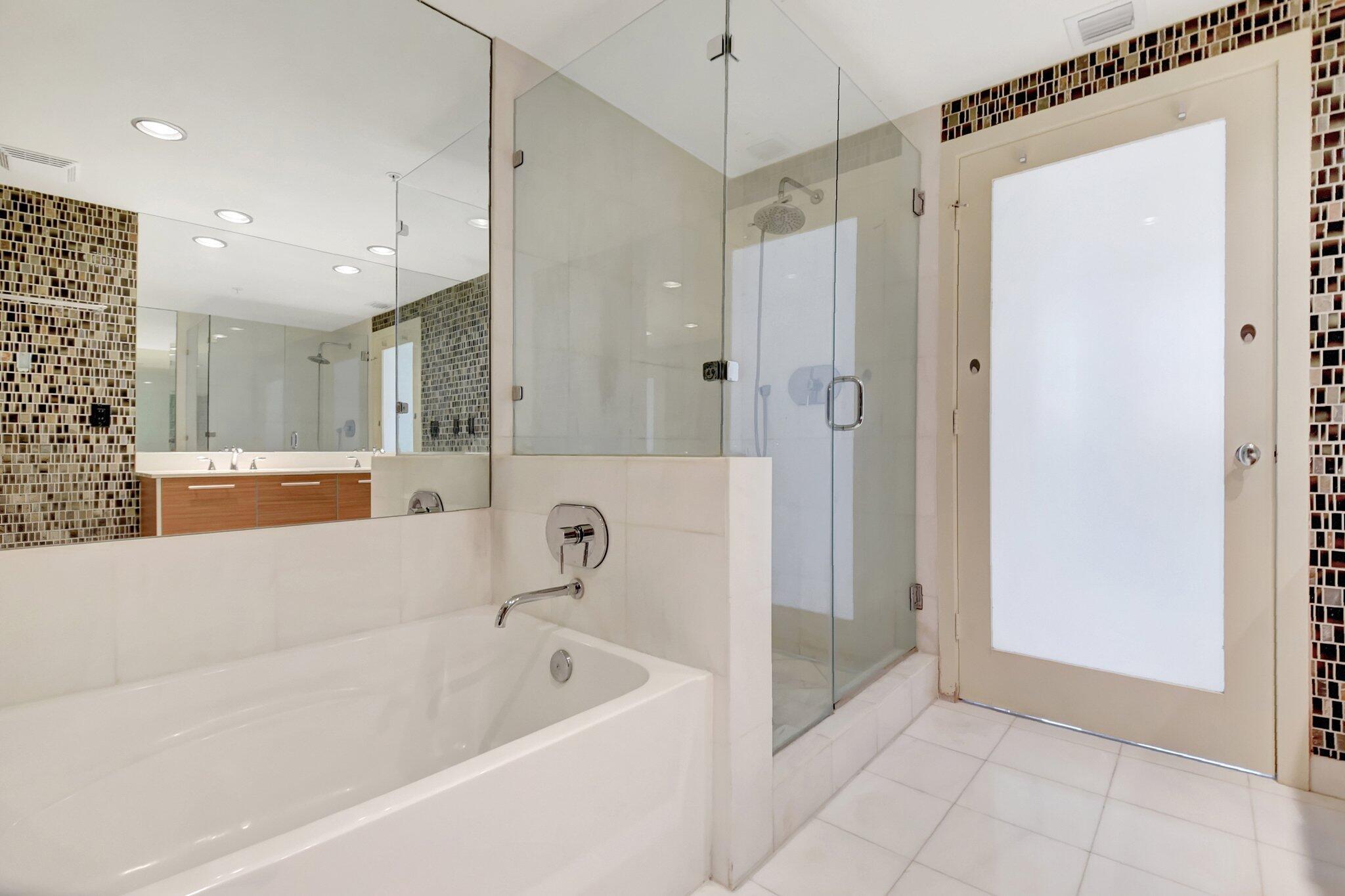 480 Hibiscus Street 736