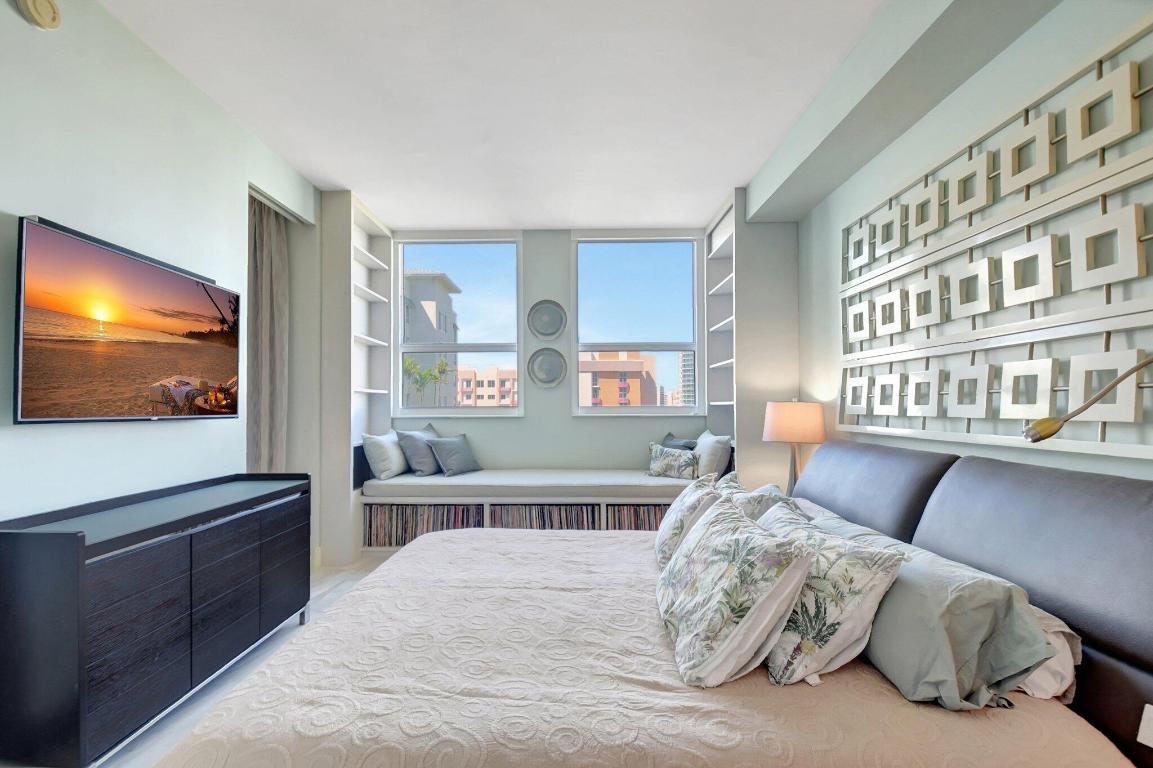 480 Hibiscus Street 736