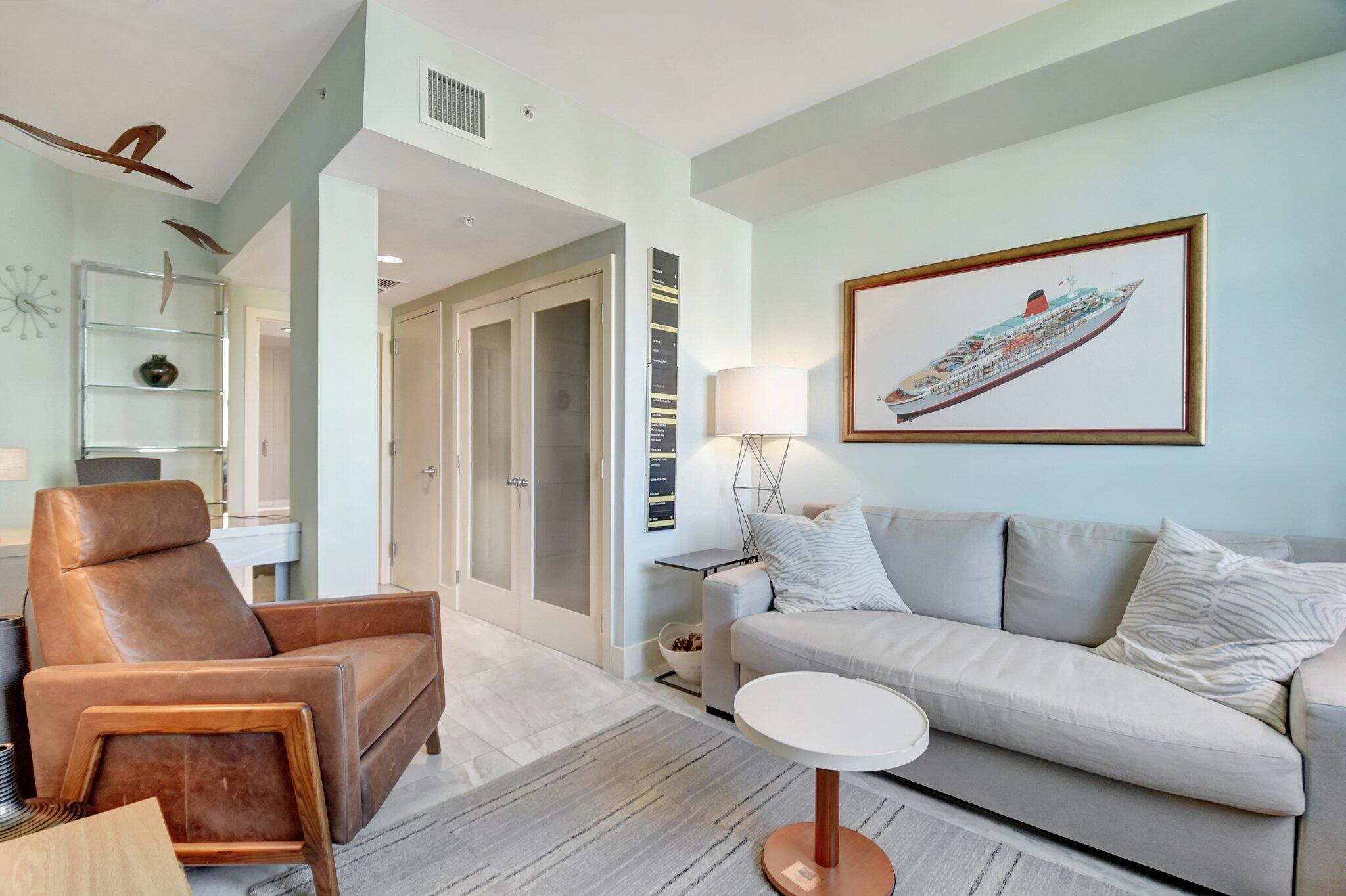 480 Hibiscus Street 736