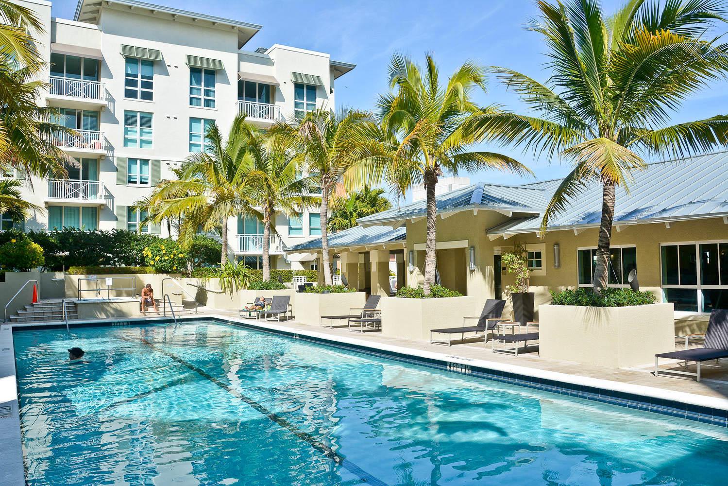 480 Hibiscus Street 709