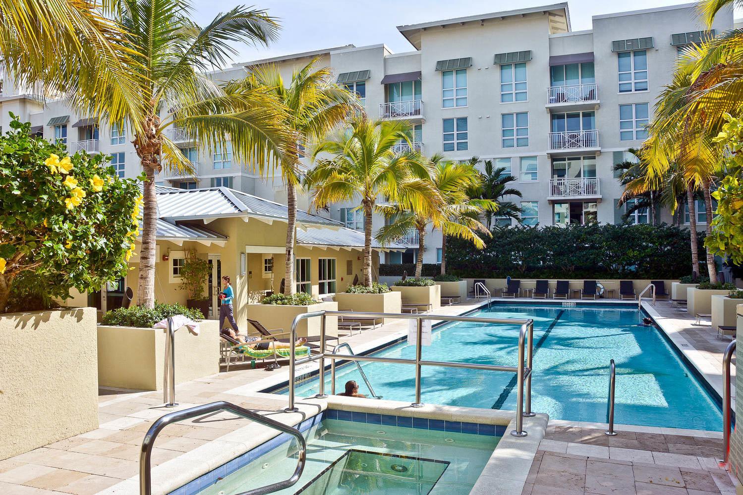 480 Hibiscus Street 709