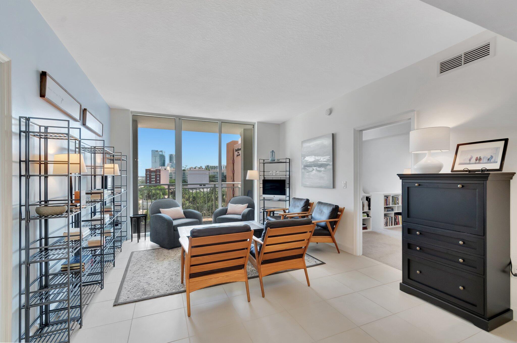 480 Hibiscus Street 709