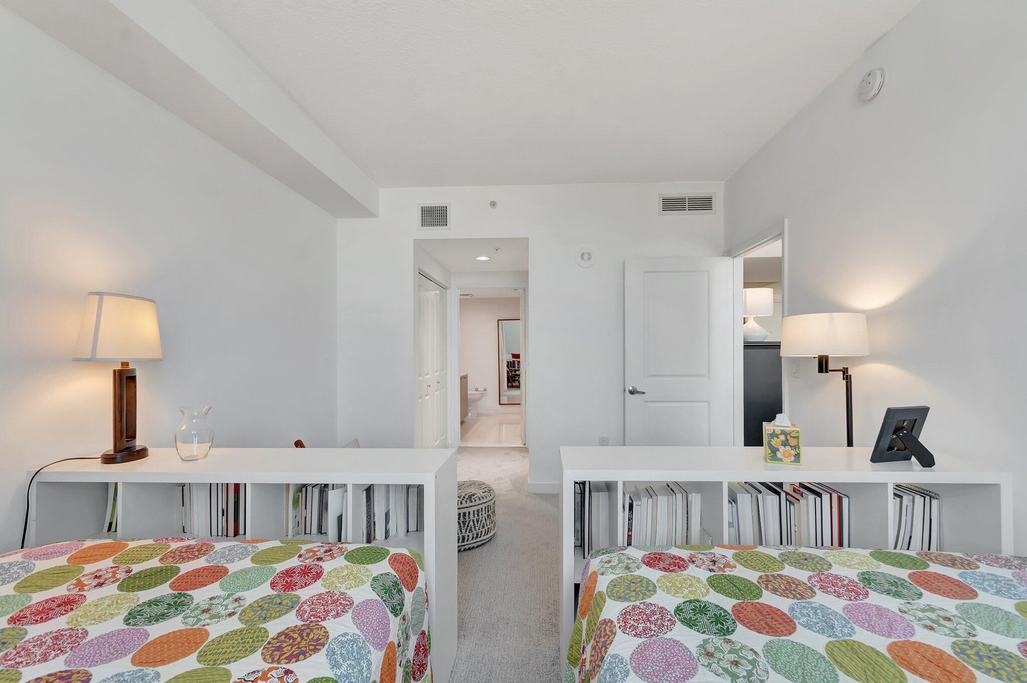 480 Hibiscus Street 709