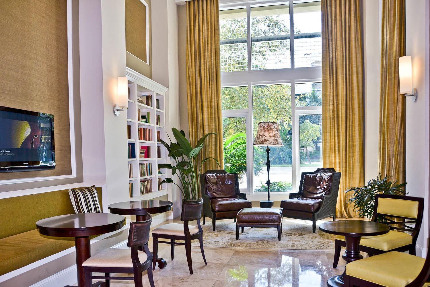 480 Hibiscus Street 709