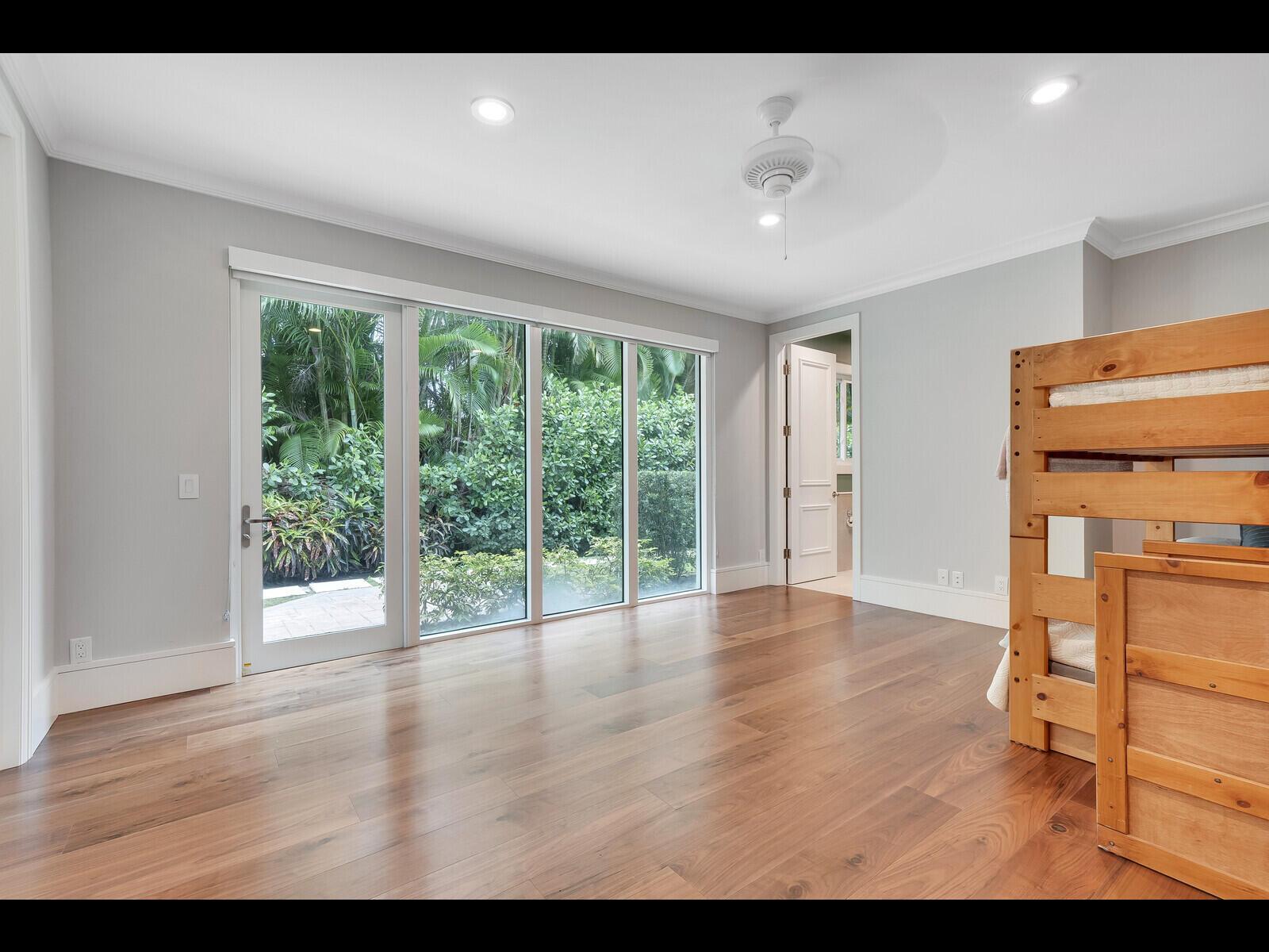 12990 Marsh Landing