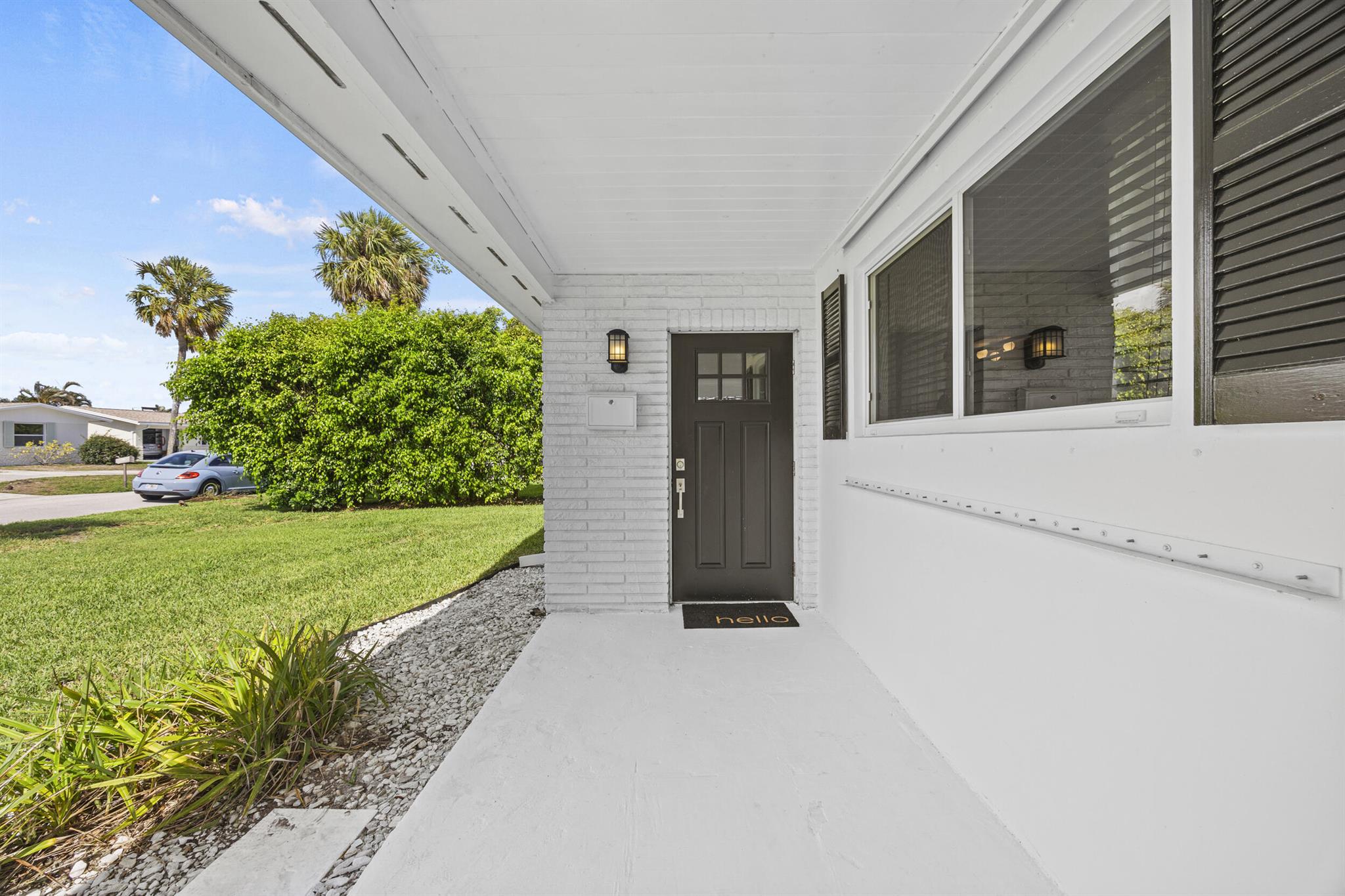 407 Riverside Drive
