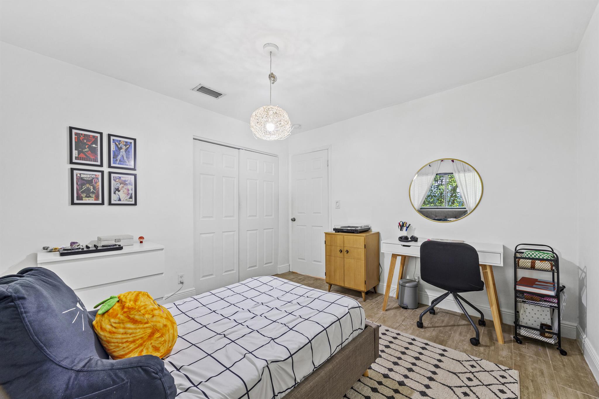 407 Riverside Drive