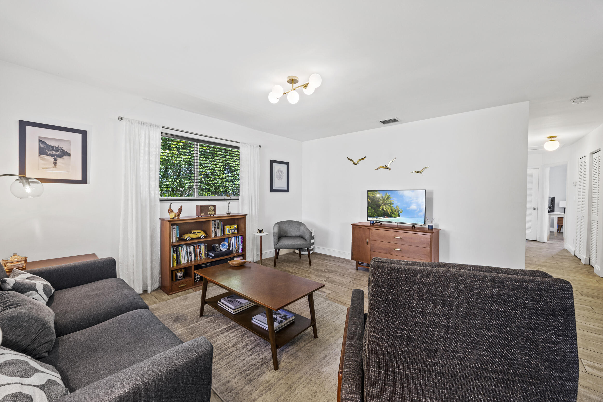407 Riverside Drive
