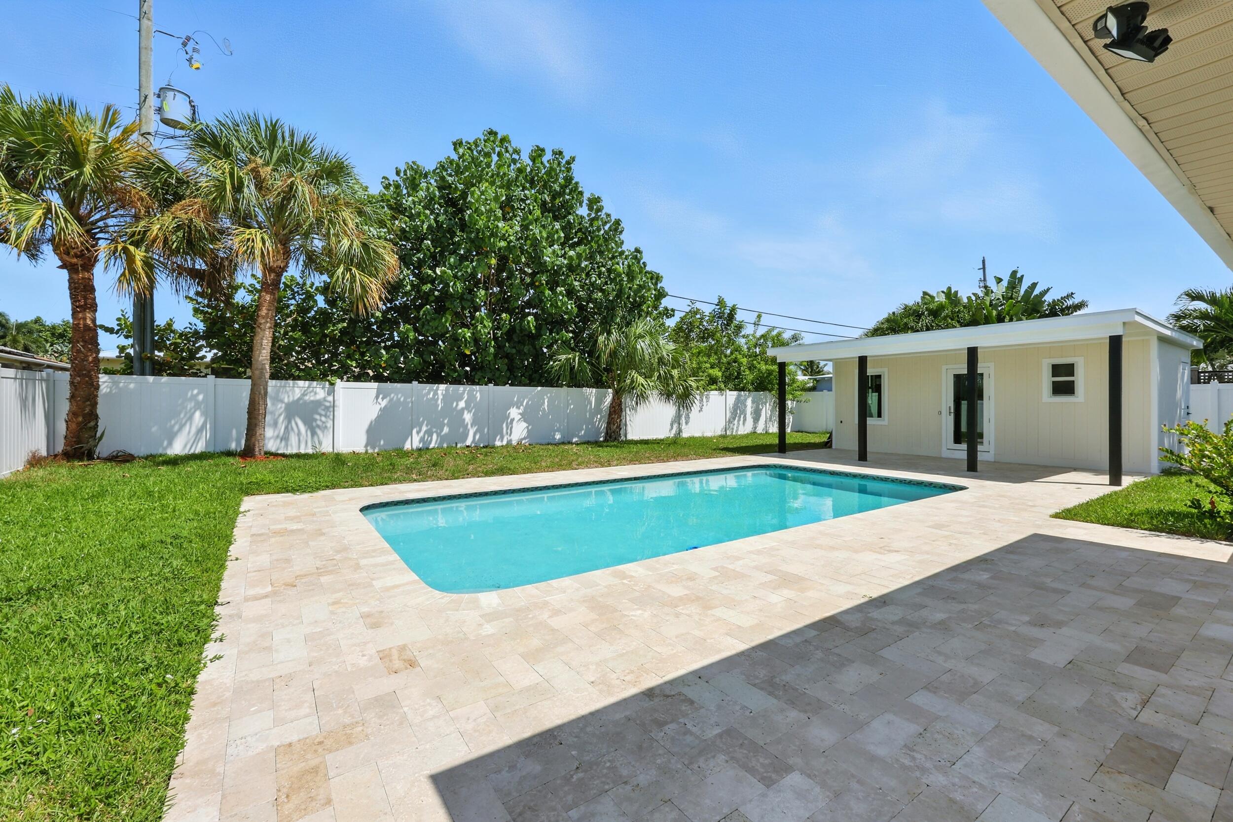 18965 SE Southgate Drive