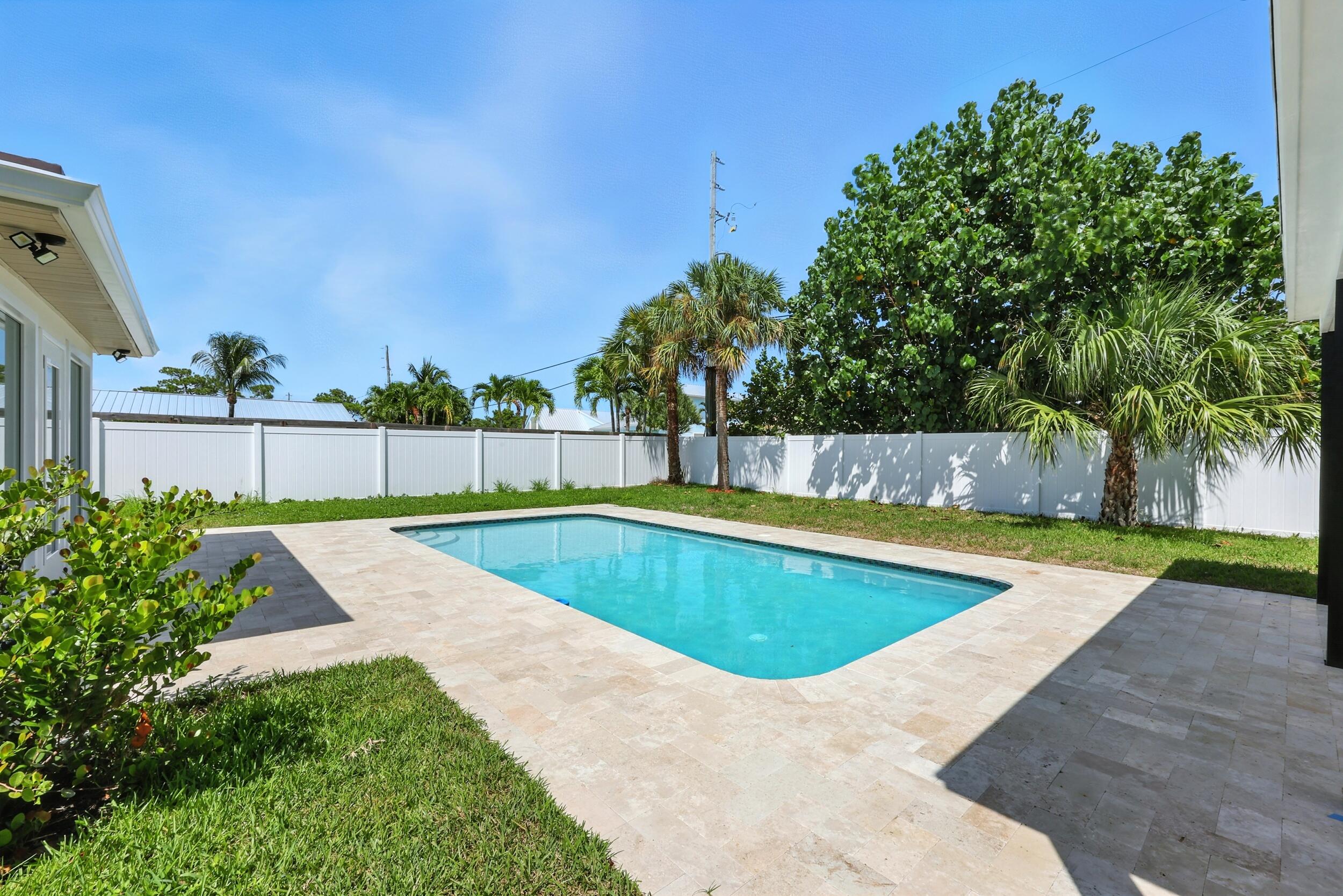 18965 SE Southgate Drive