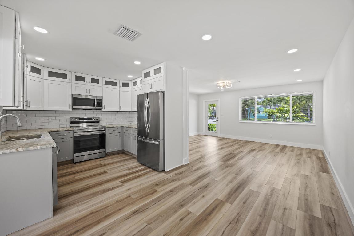 18965 SE Southgate Drive