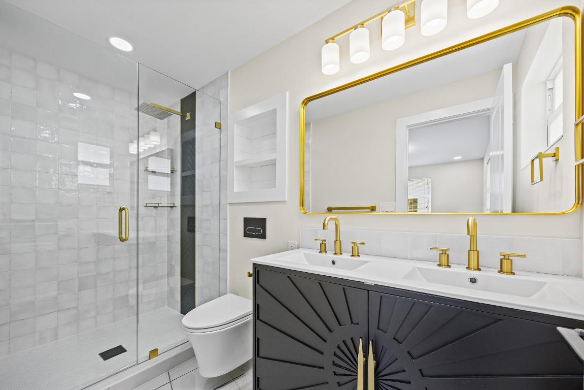 18965 SE Southgate Drive