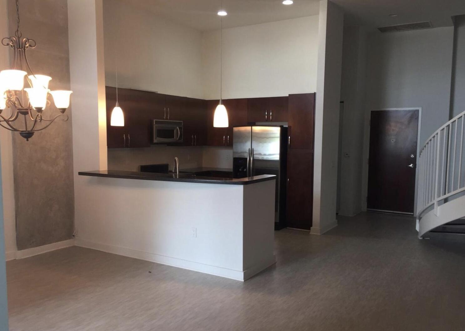 300 S Australian Avenue 128