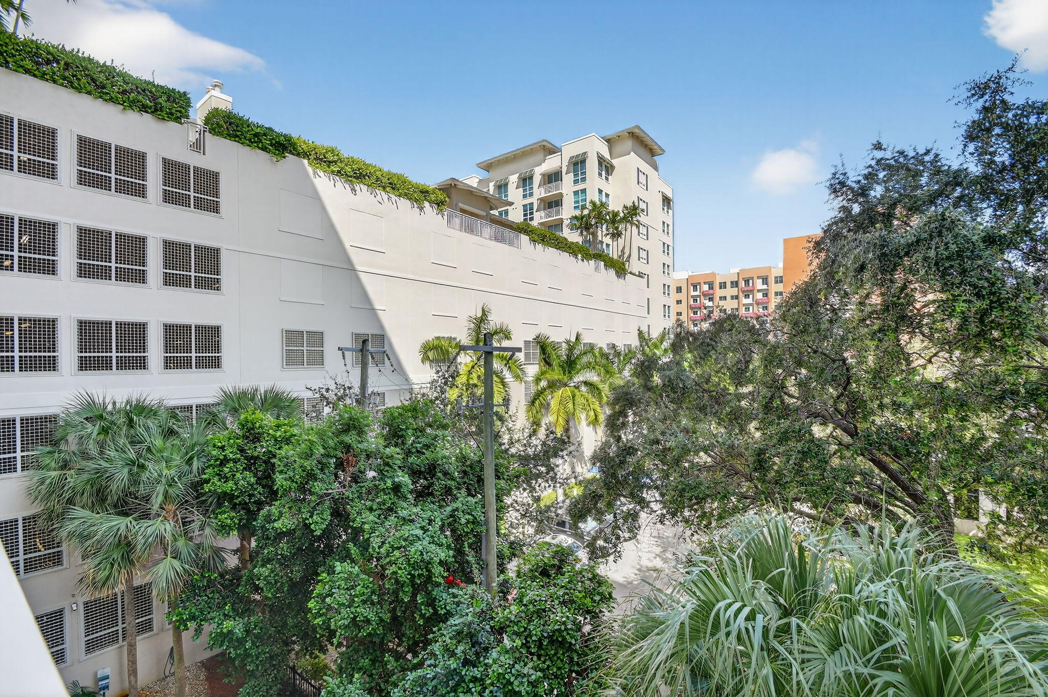 480 Hibiscus Street 338