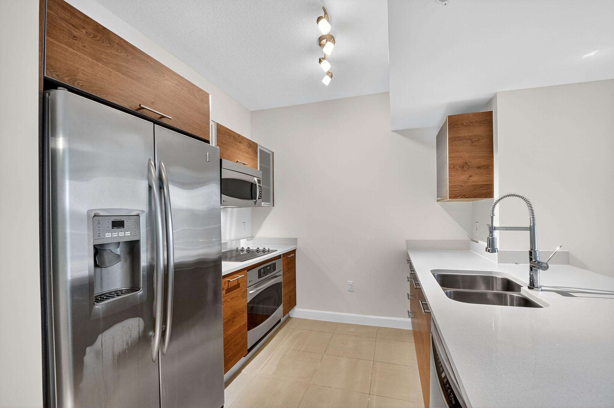 480 Hibiscus Street 338