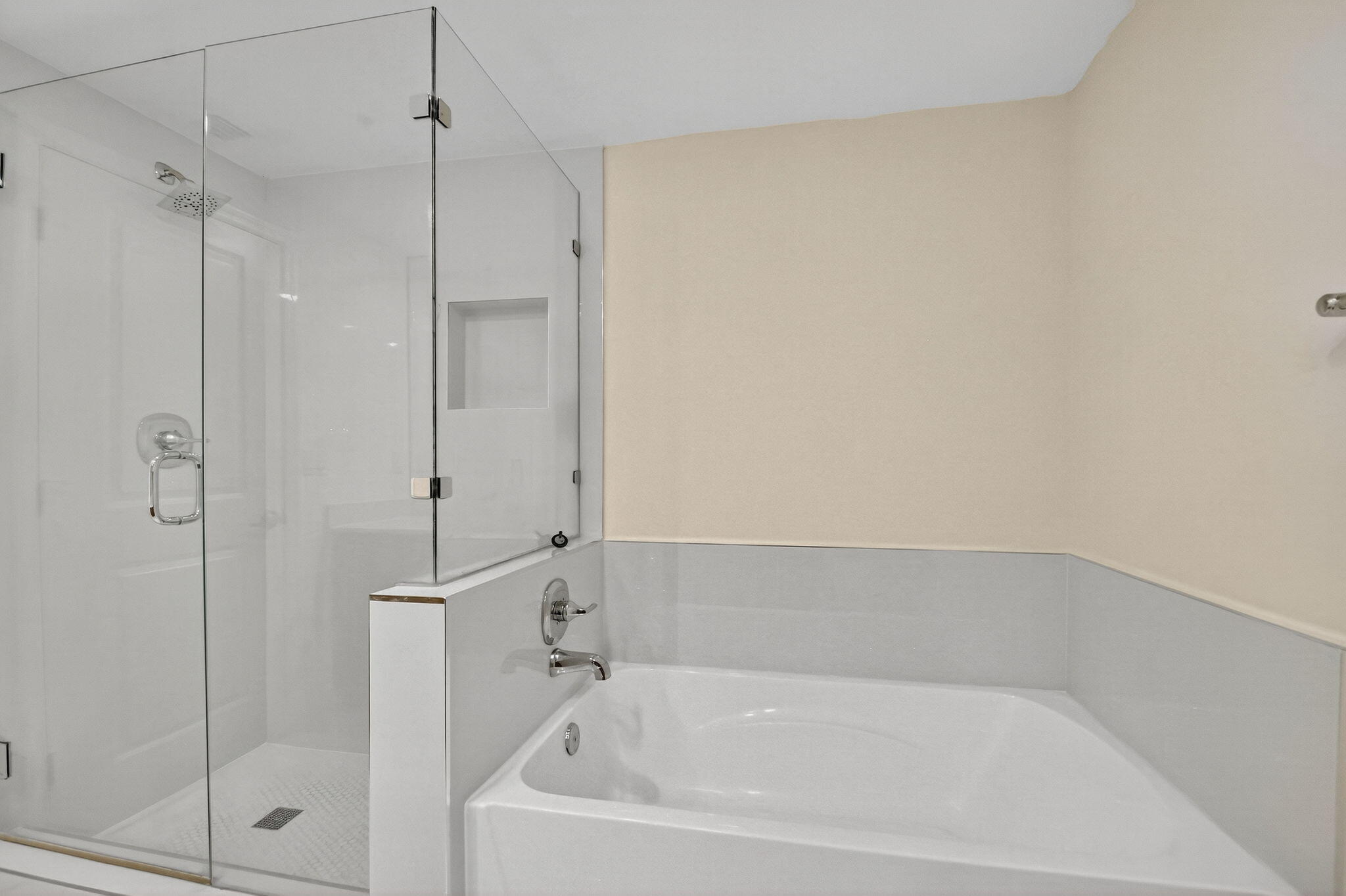 480 Hibiscus Street 338