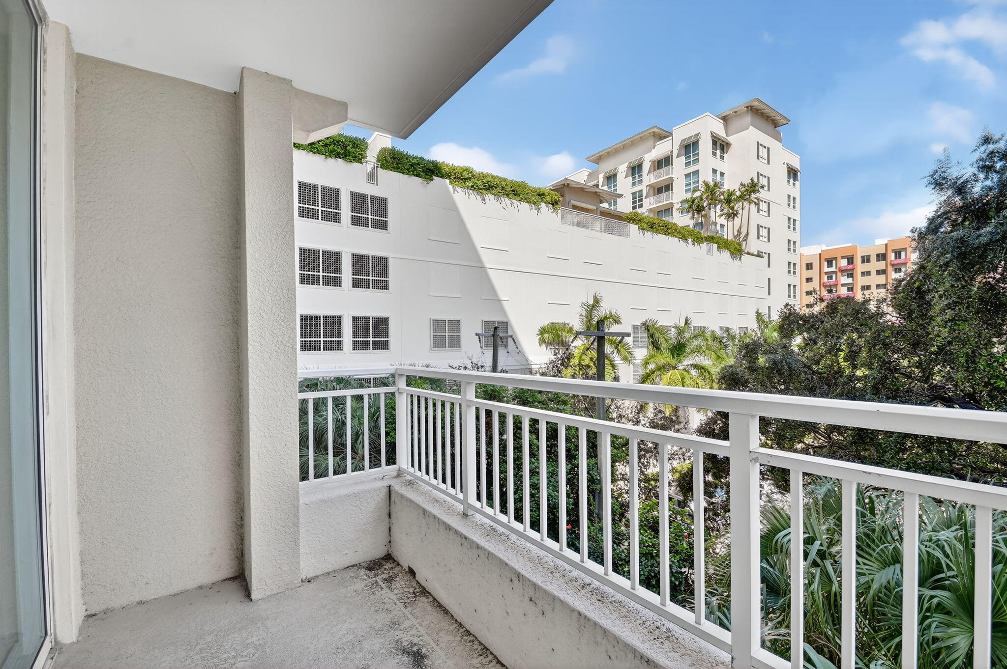 480 Hibiscus Street 338