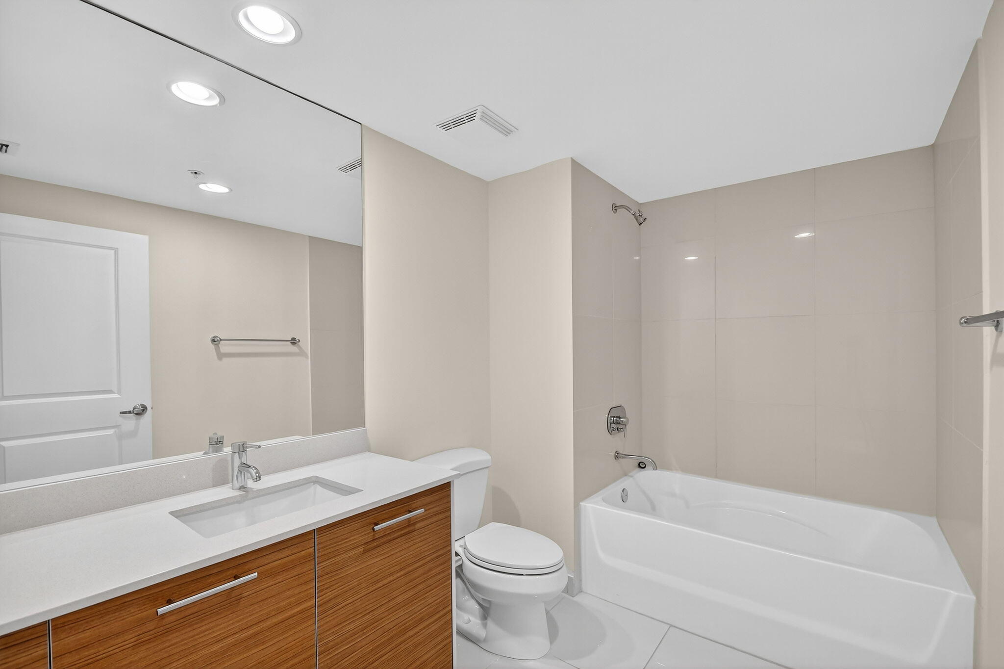 480 Hibiscus Street 338