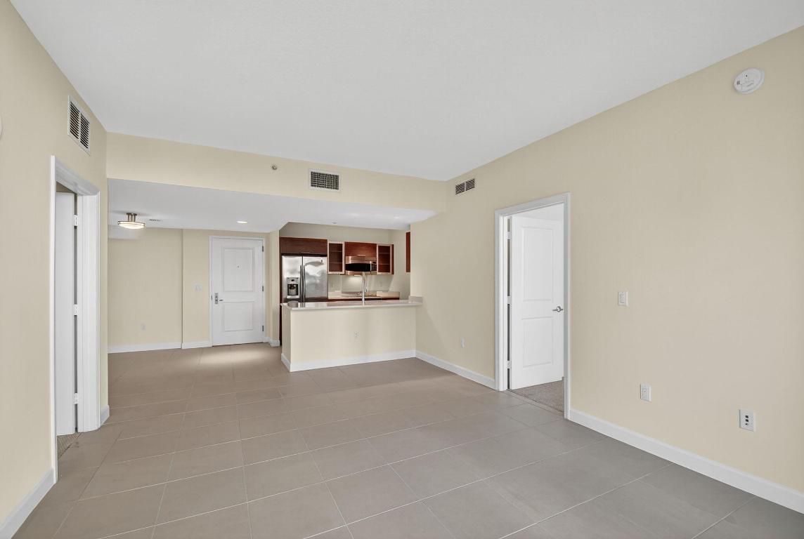 480 Hibiscus Street 338