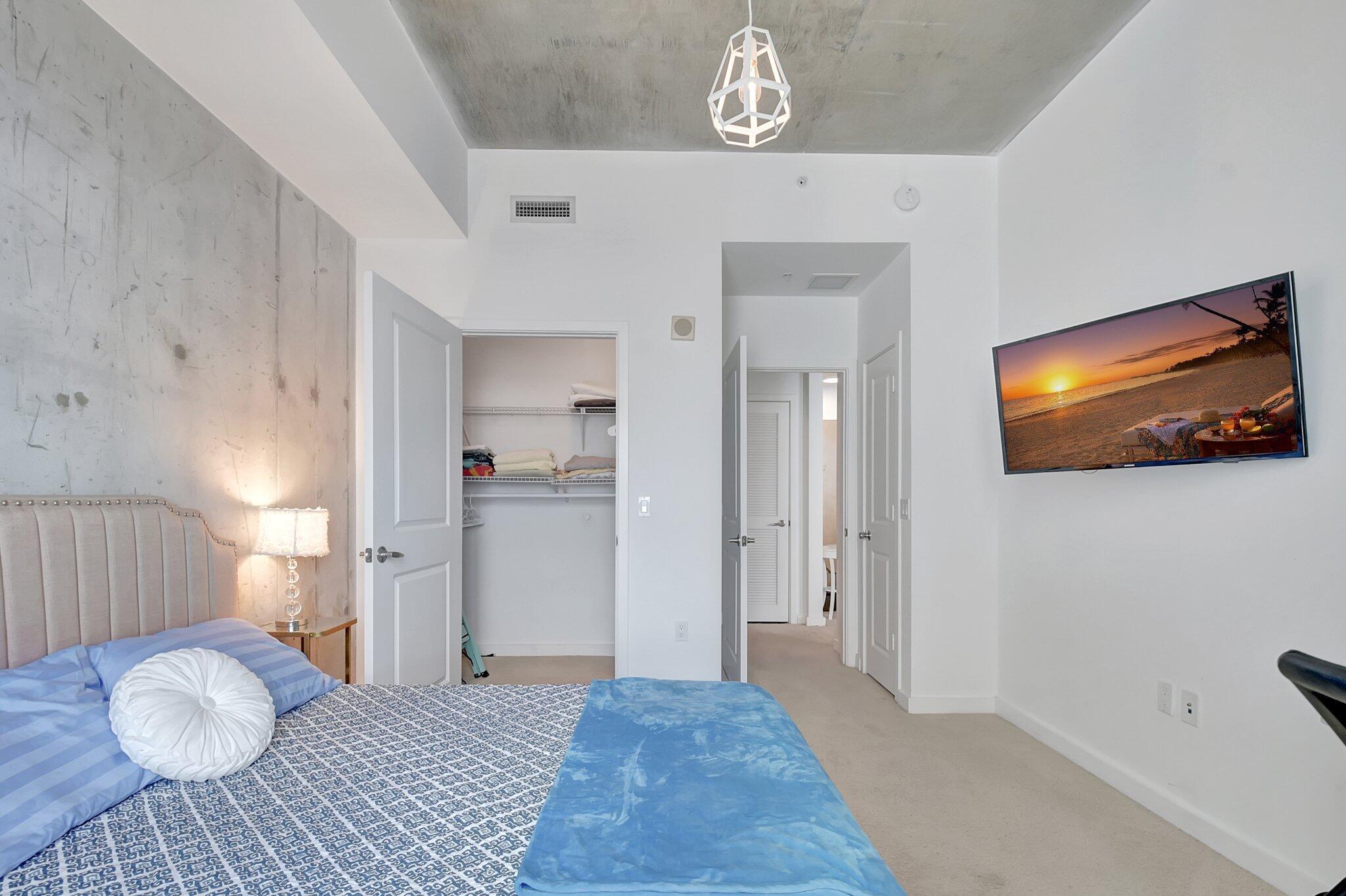 300 S Australian Avenue 1208