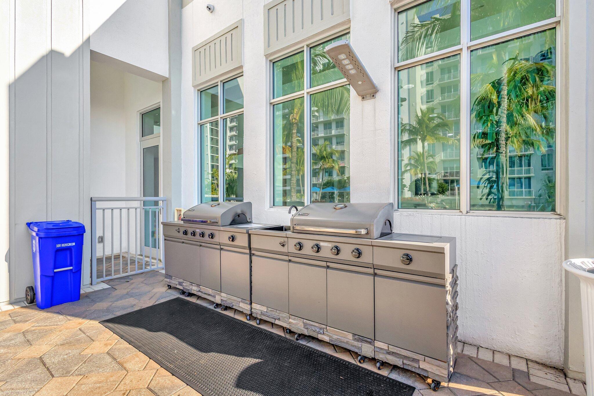 300 S Australian Avenue 1208