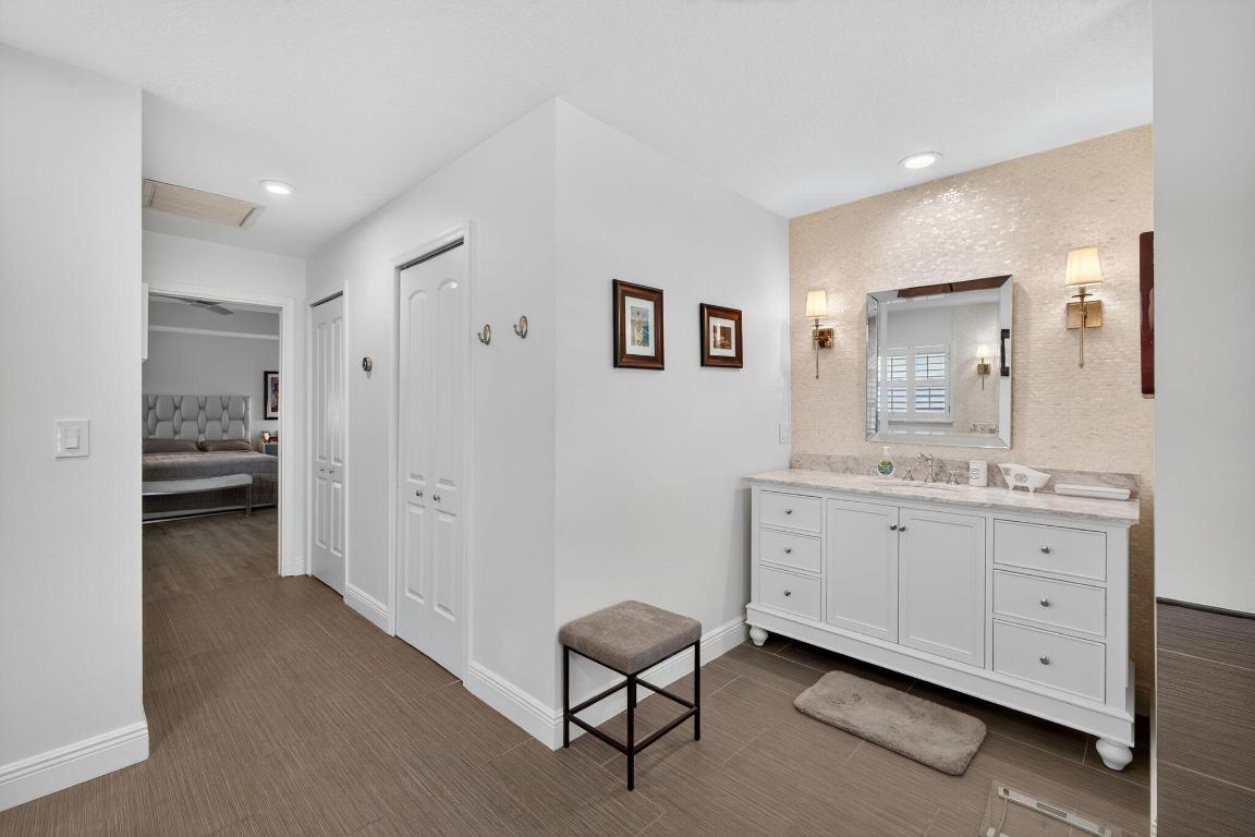 13033 Randolph Siding Road N