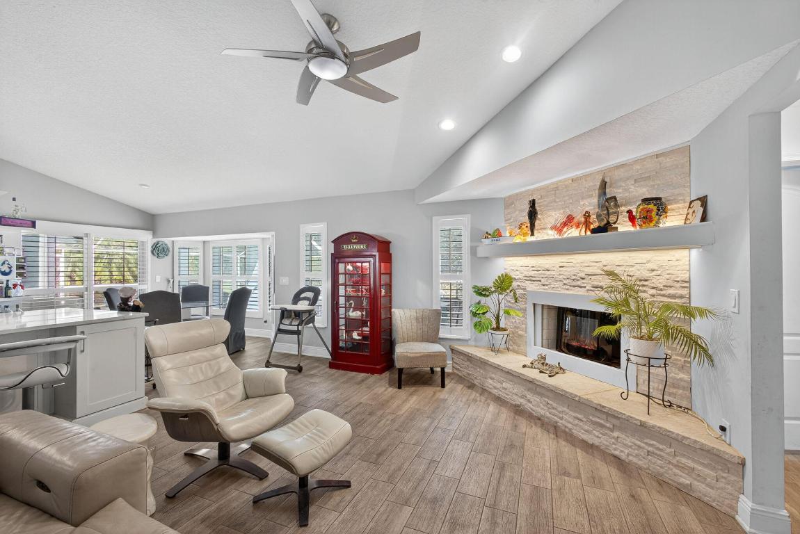 13033 Randolph Siding Road N