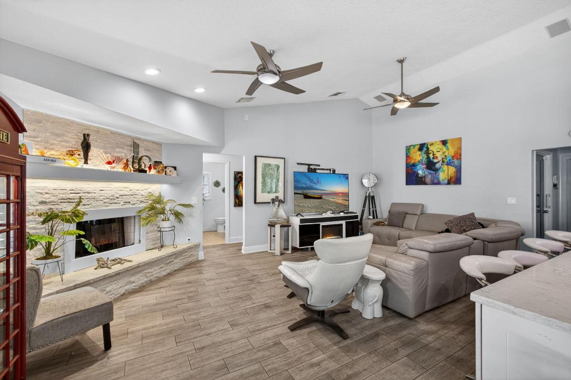 13033 Randolph Siding Road N