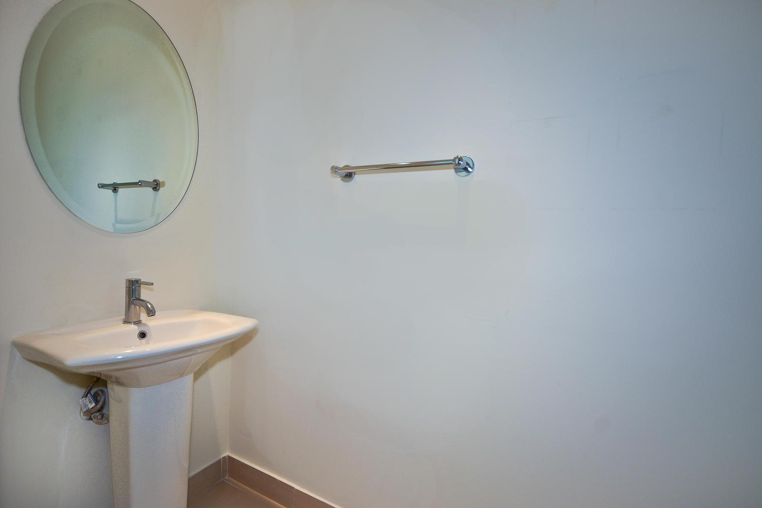 480 Hibiscus Street 841