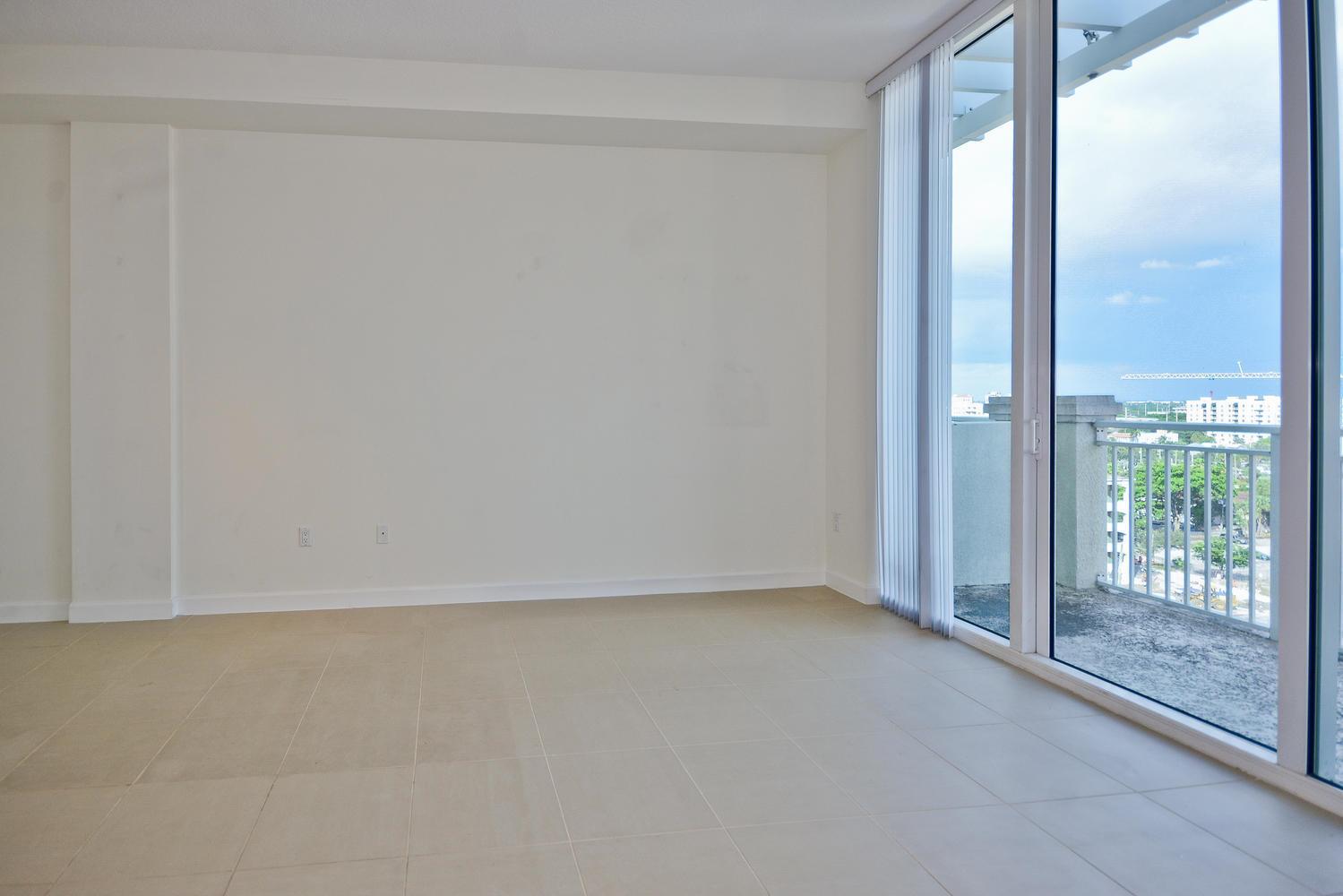 480 Hibiscus Street 841