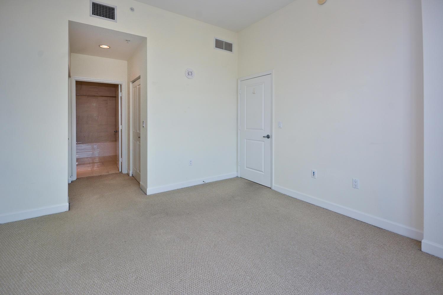 480 Hibiscus Street 841