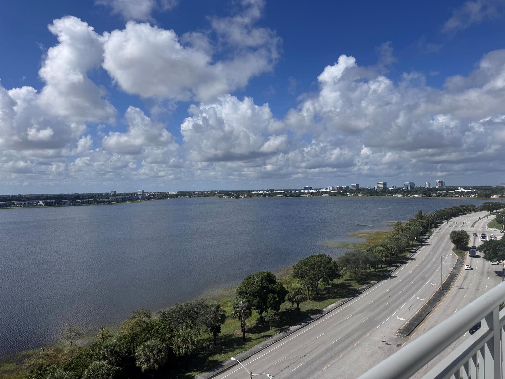 300 S Australian Avenue 811