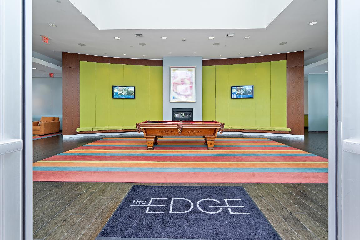 300 S Australian Avenue 811