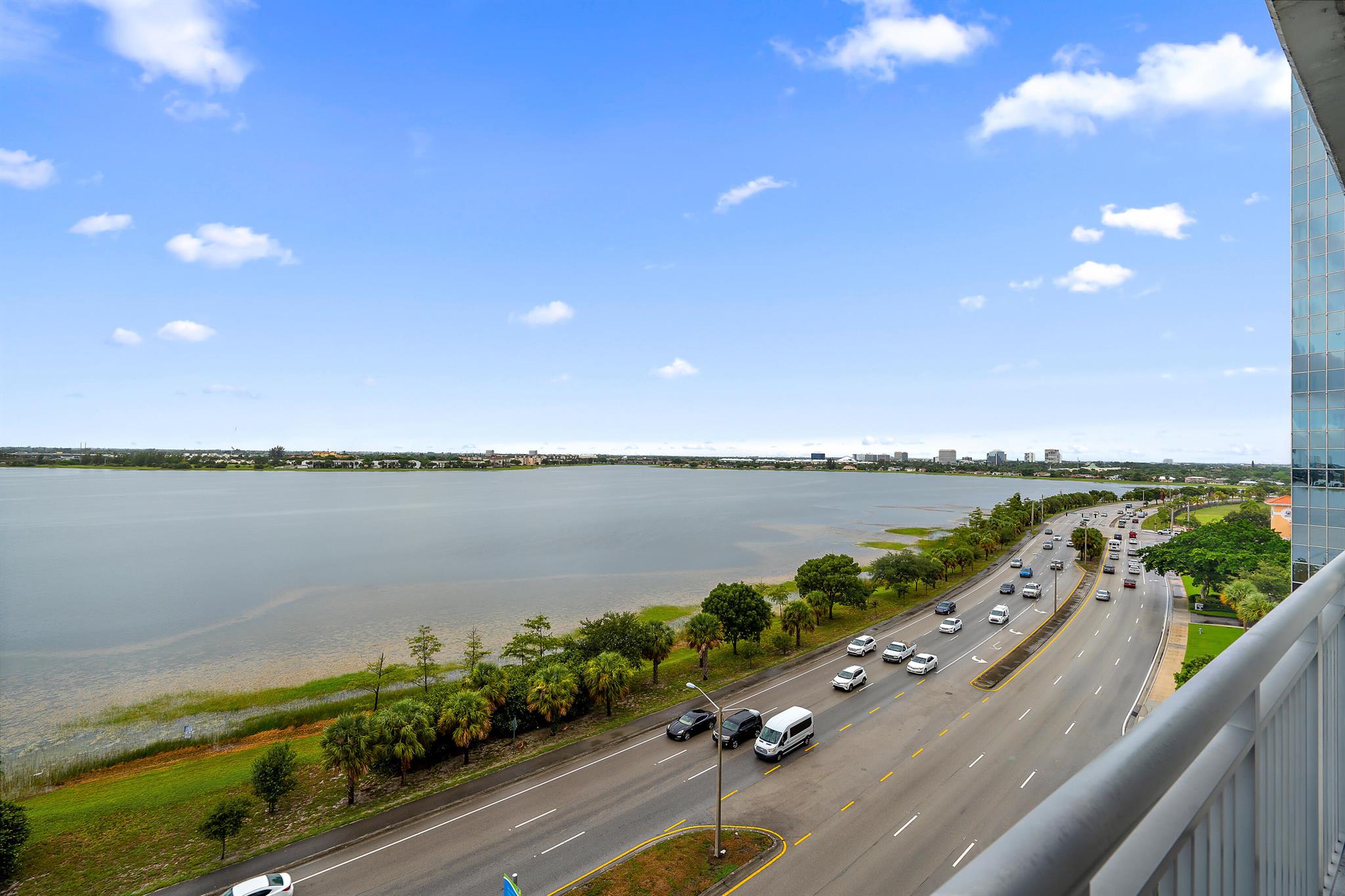 300 S Australian Avenue 811