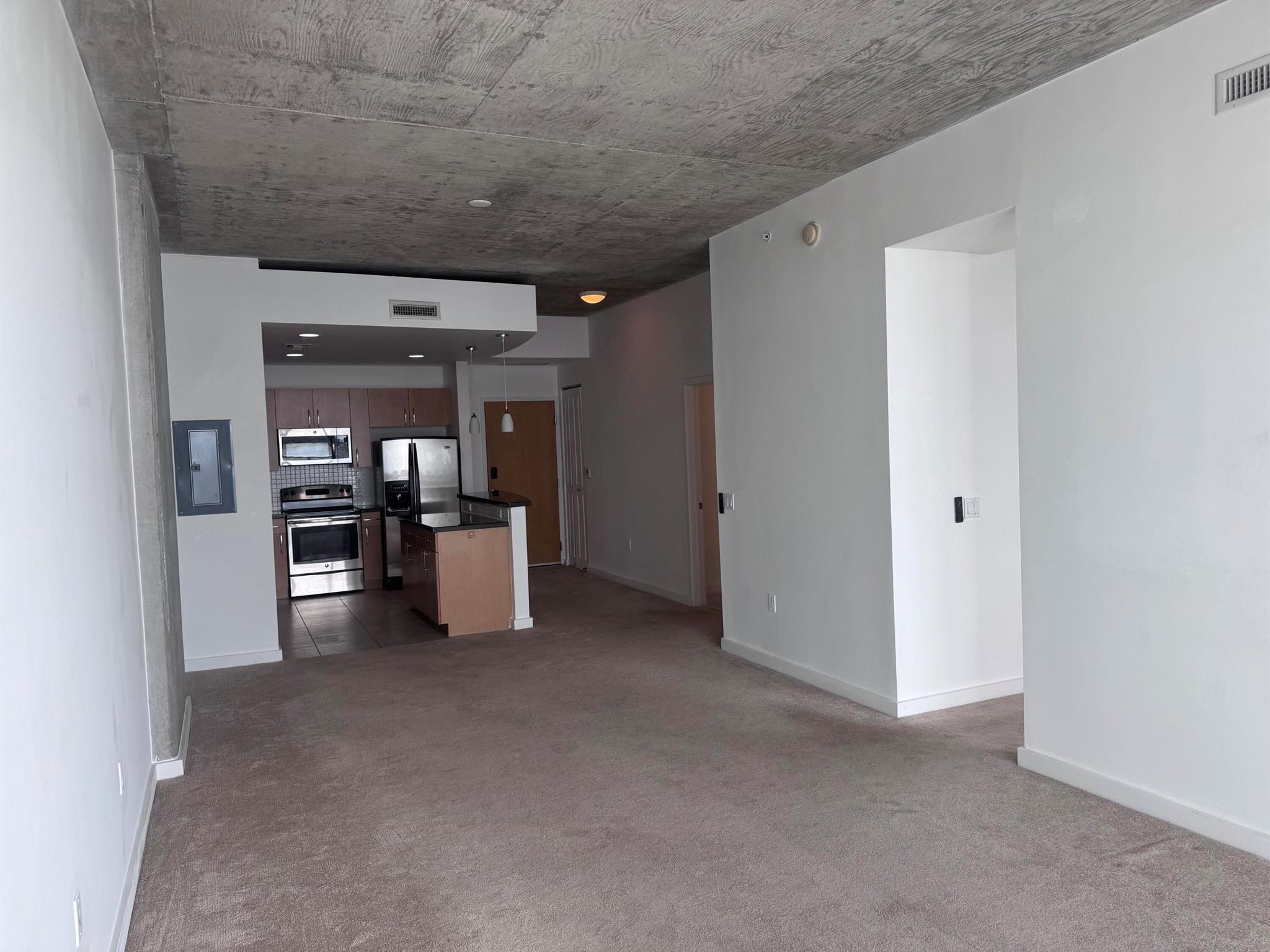 300 S Australian Avenue 811